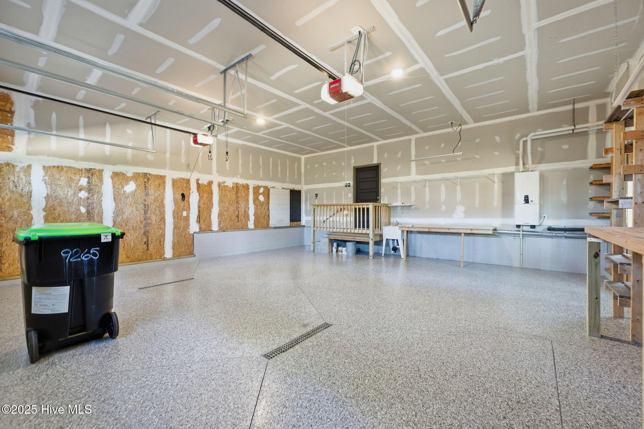 100535585 | Photo 113