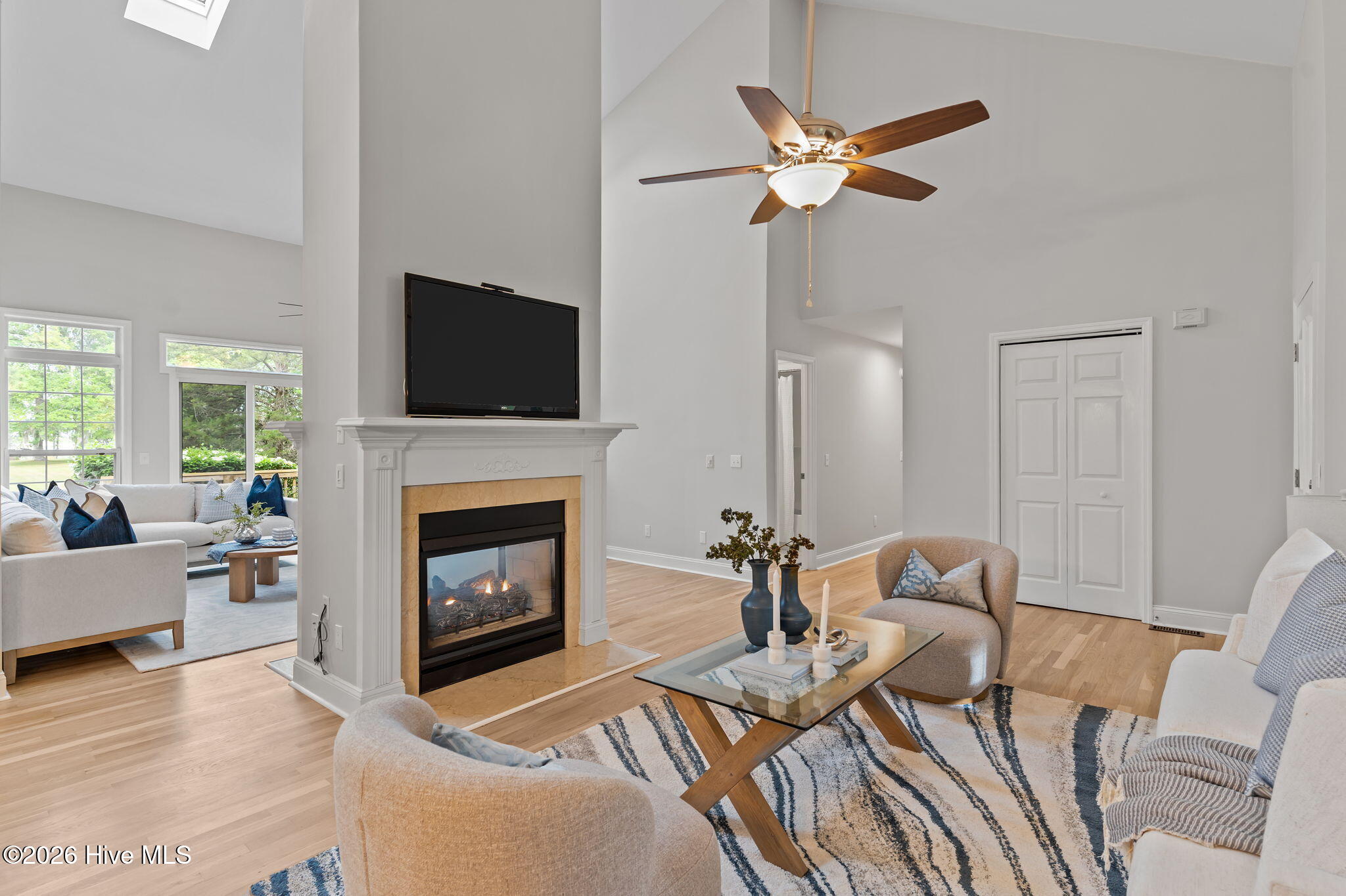 100567890 | Photo 13