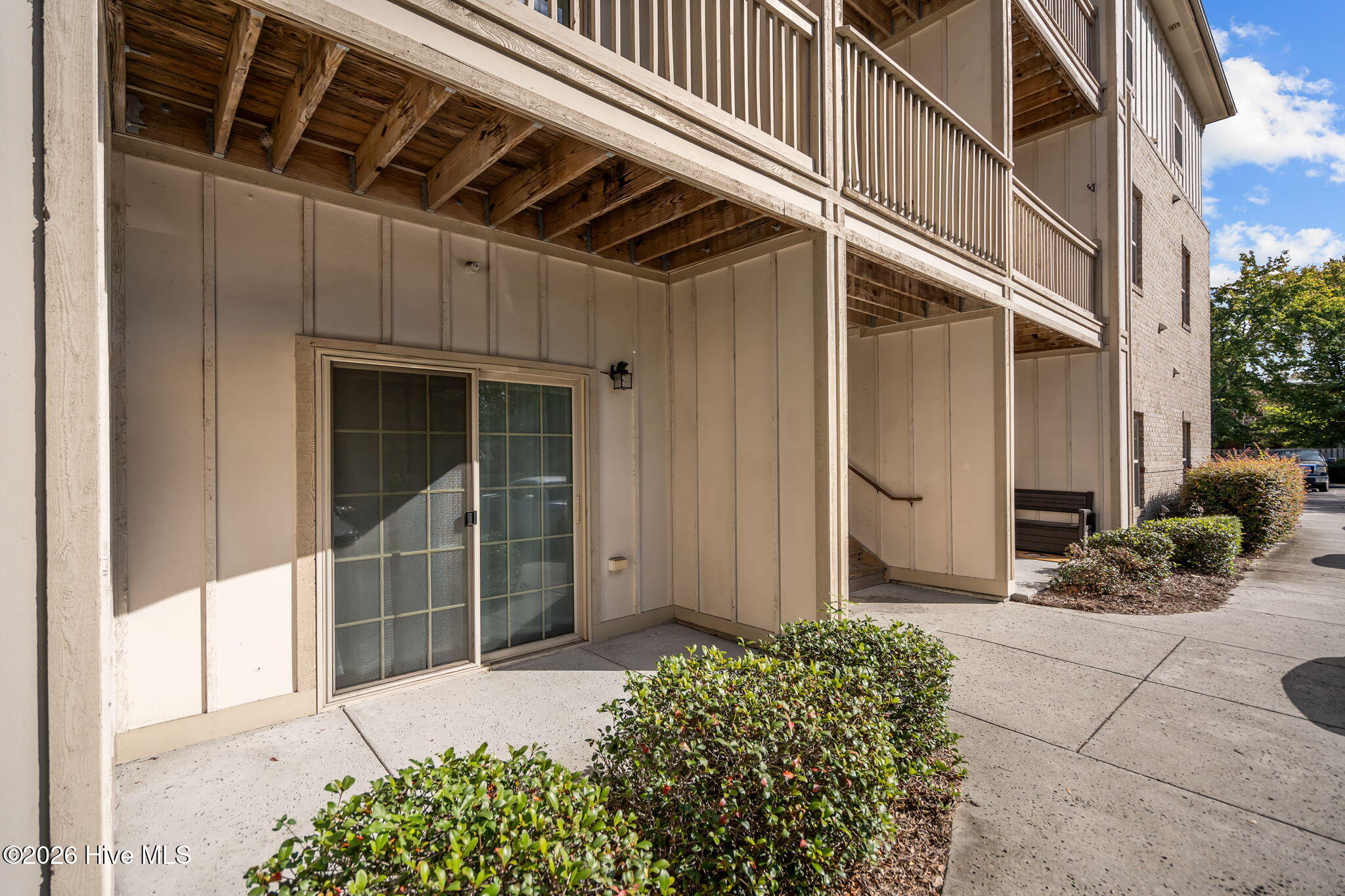 100554225 | Photo 29