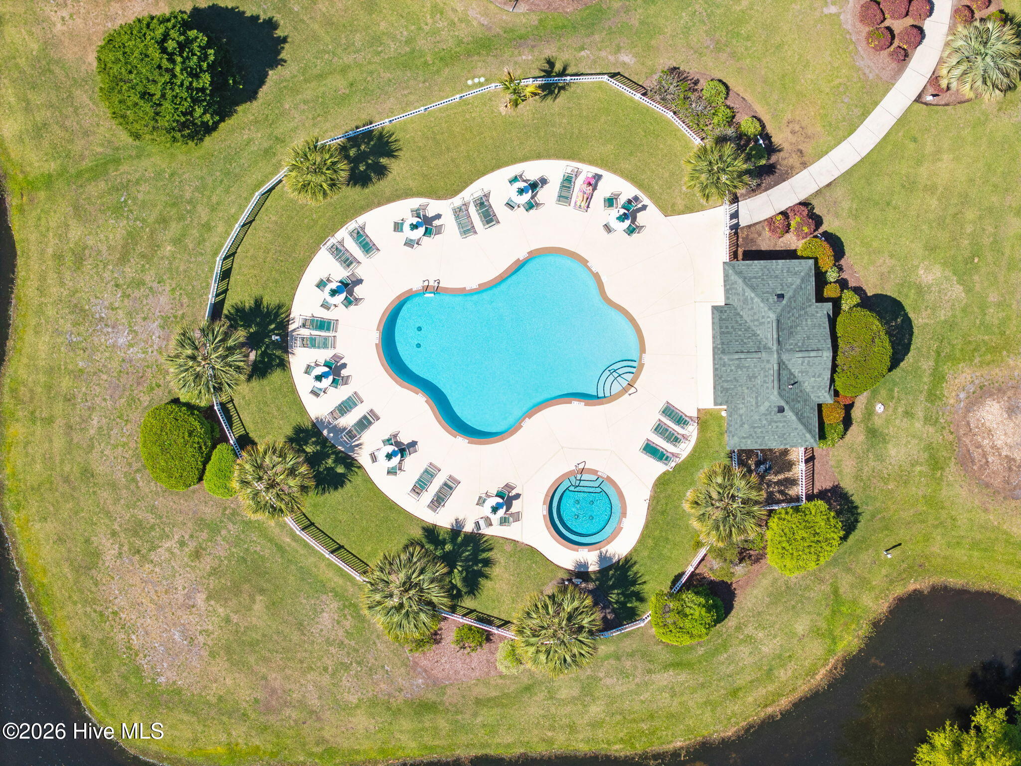 100569221 | Photo 50