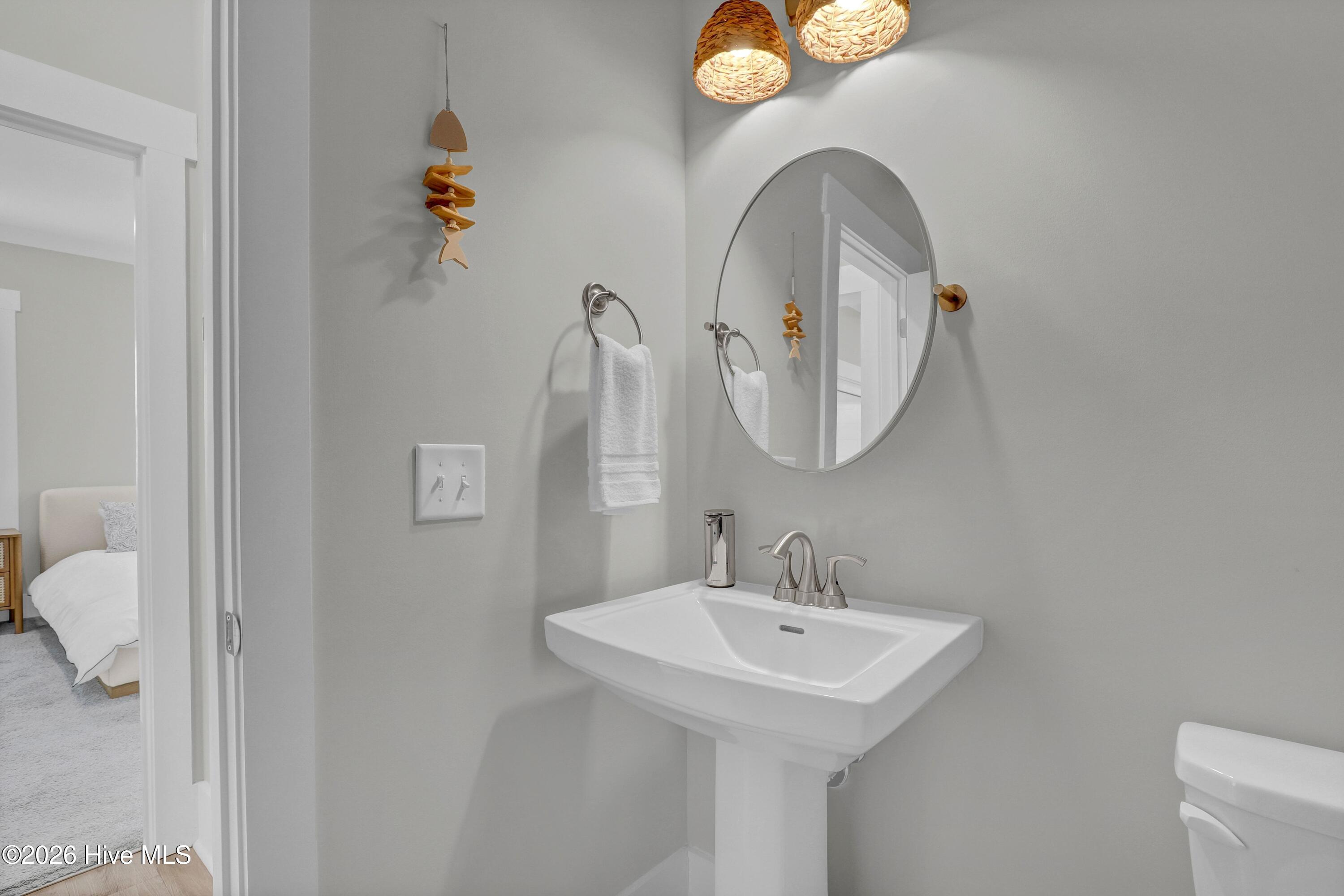 100565669 | Photo 20