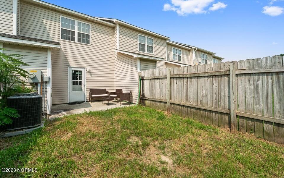 100556825 | Photo 38