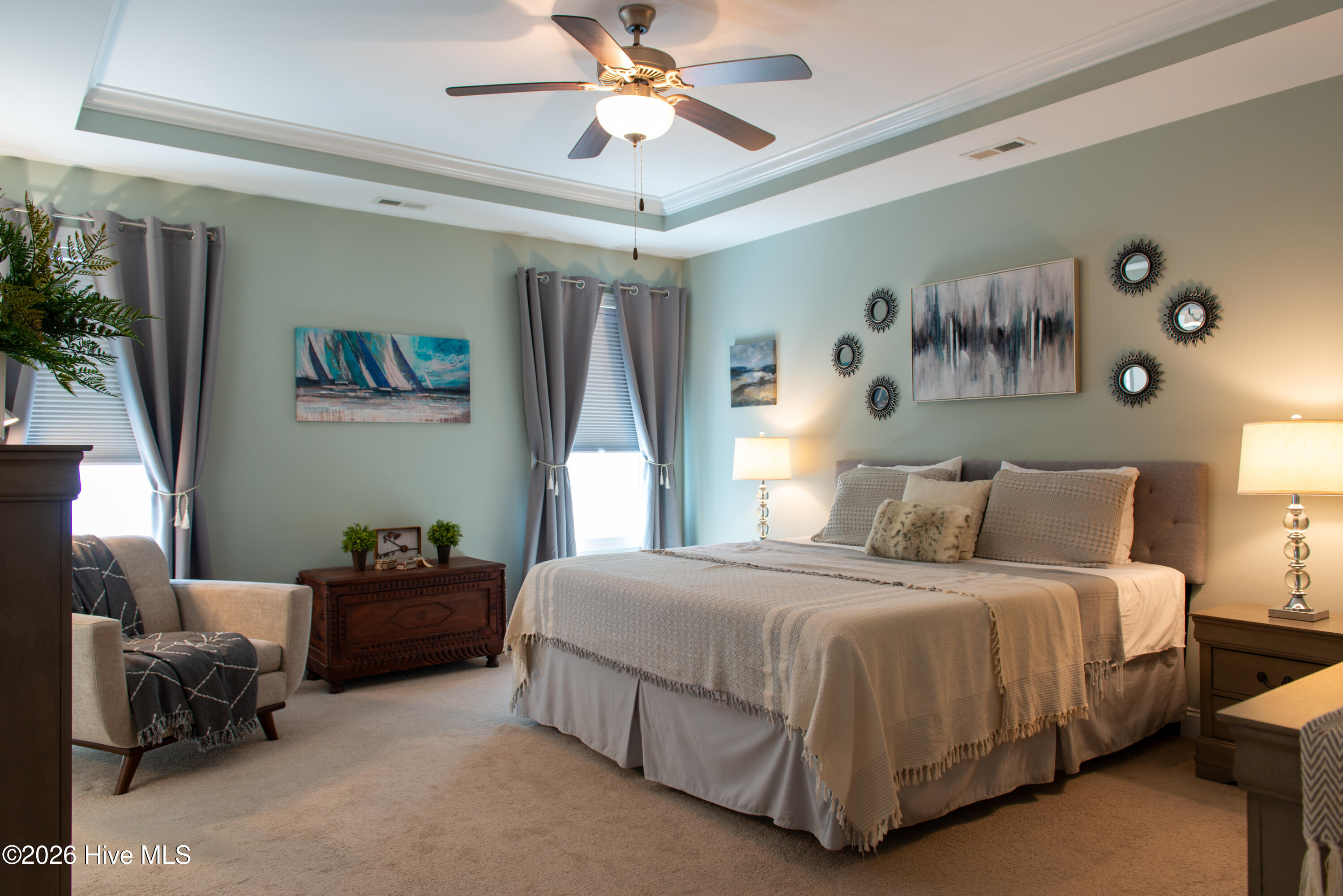 100568036 | Photo 37