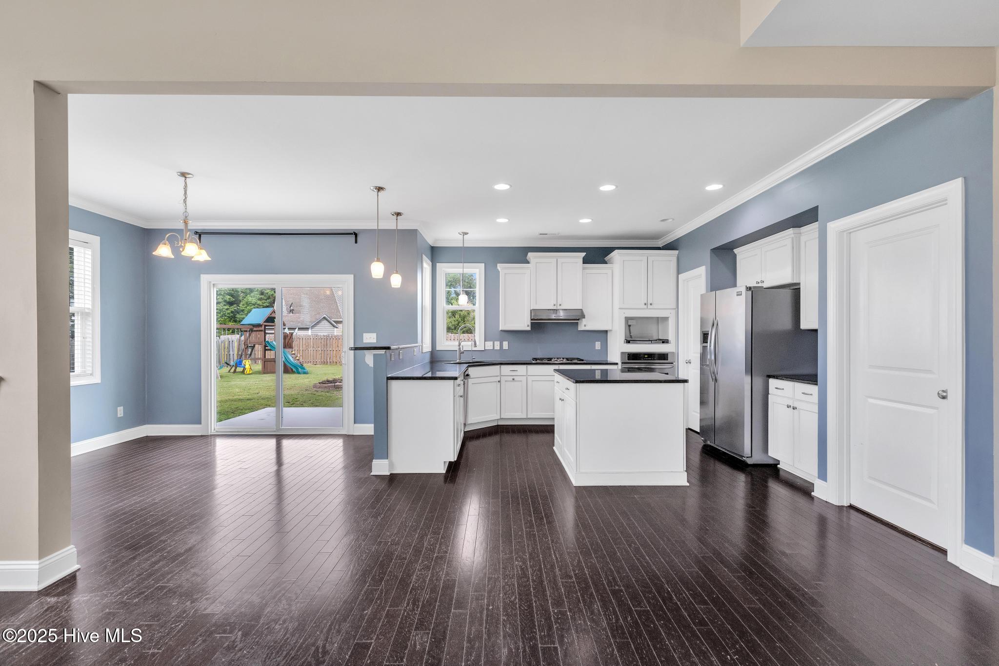 100531239 | Photo 18