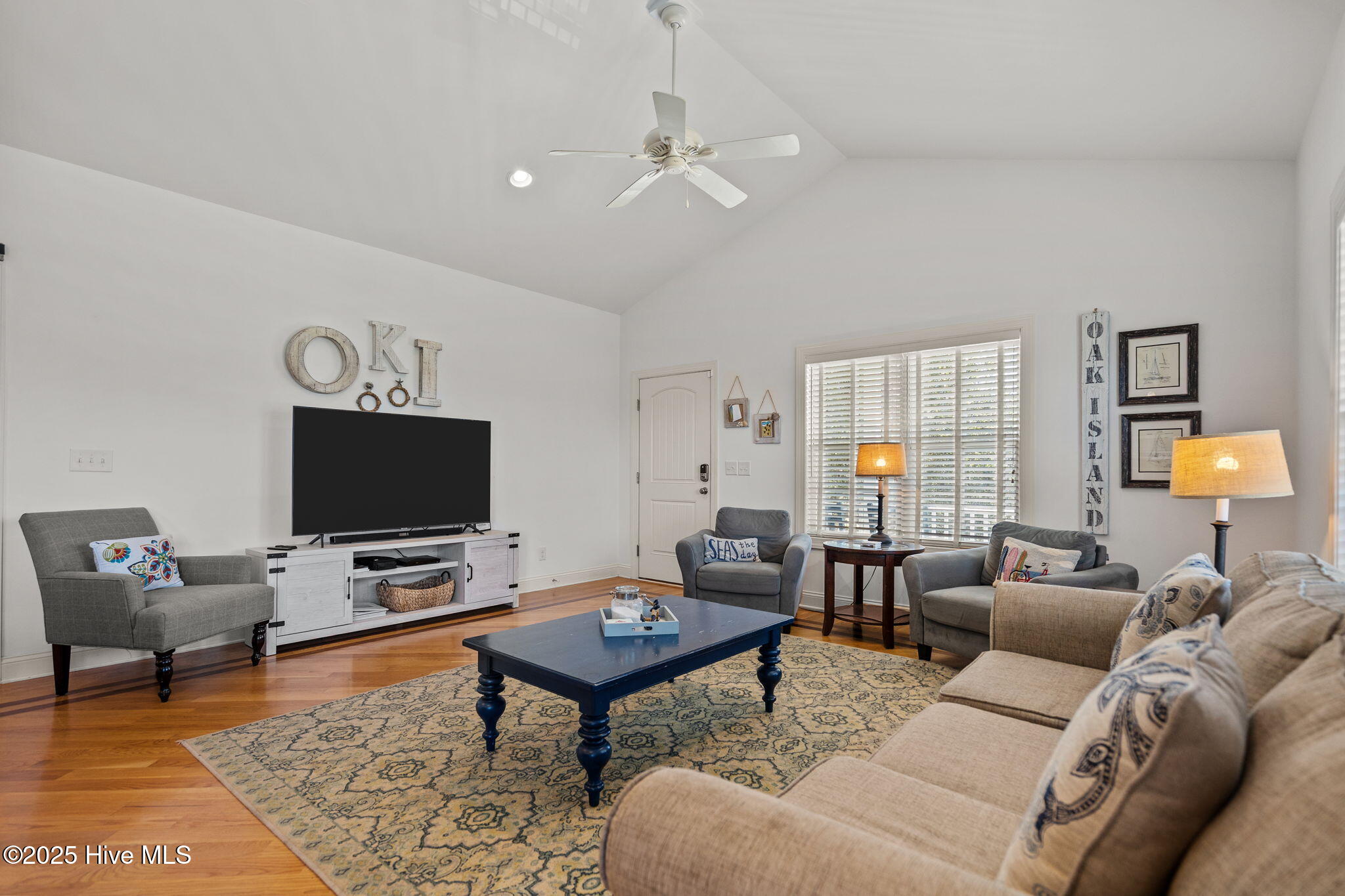 100537497 | Photo 10