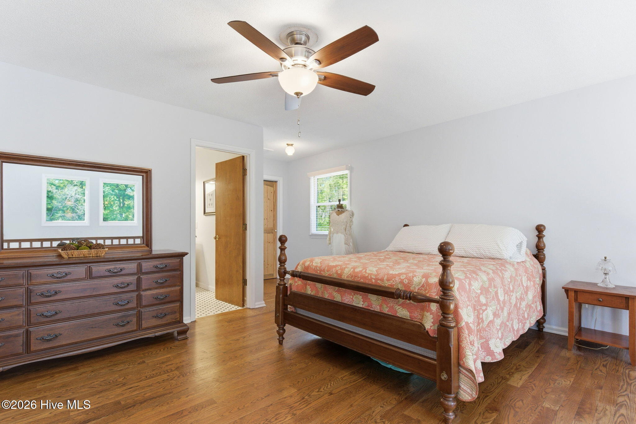 100569907 | Photo 21