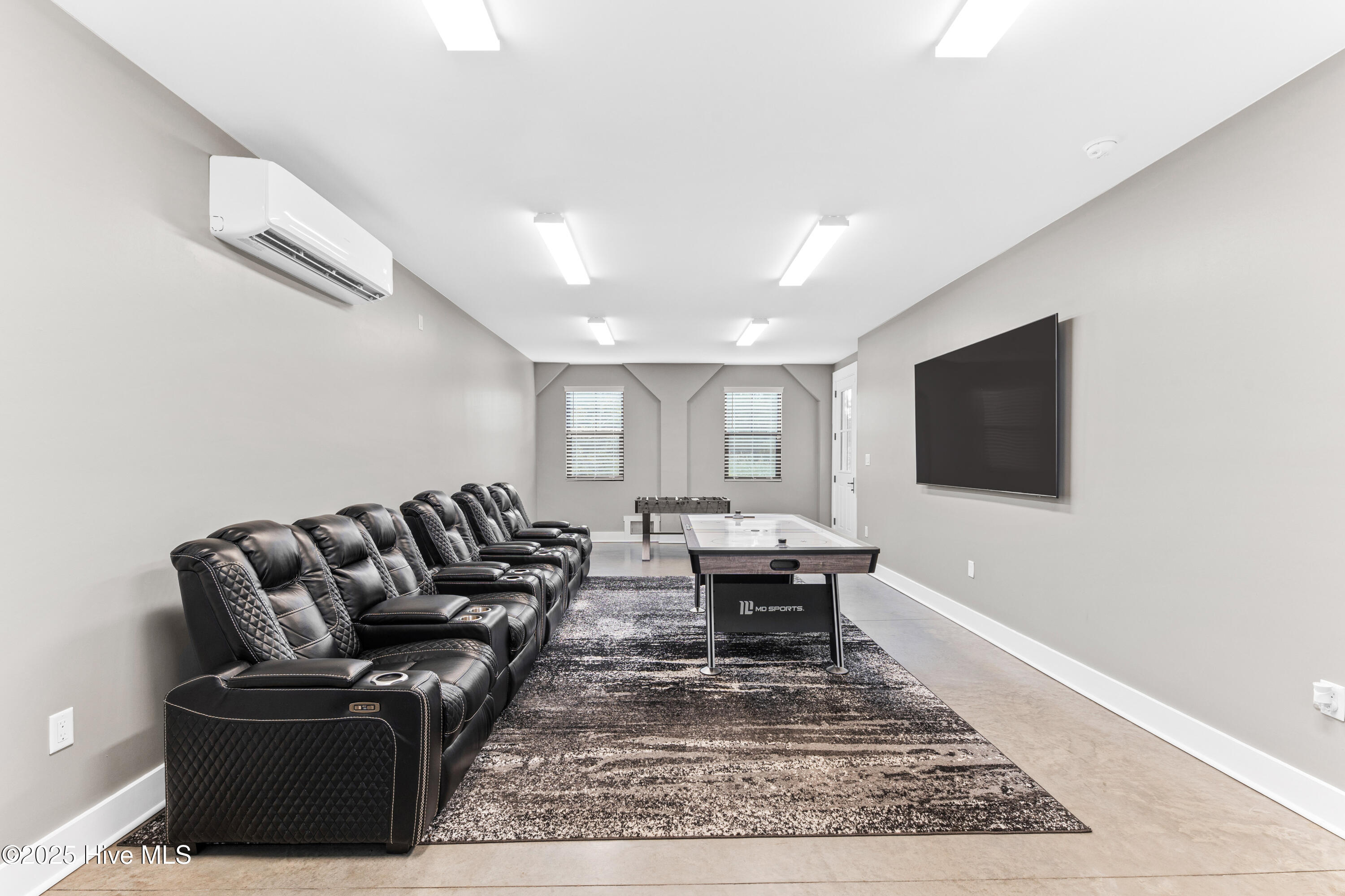 100534624 | Photo 31