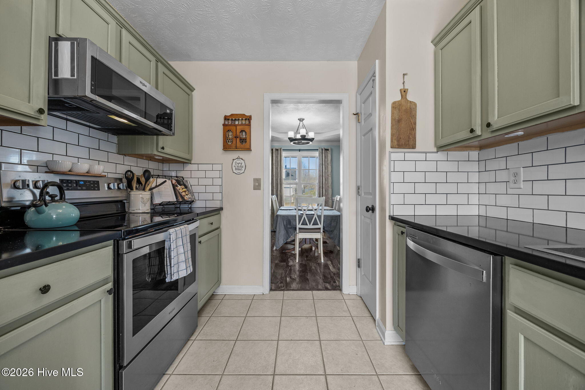 100549492 | Photo 17