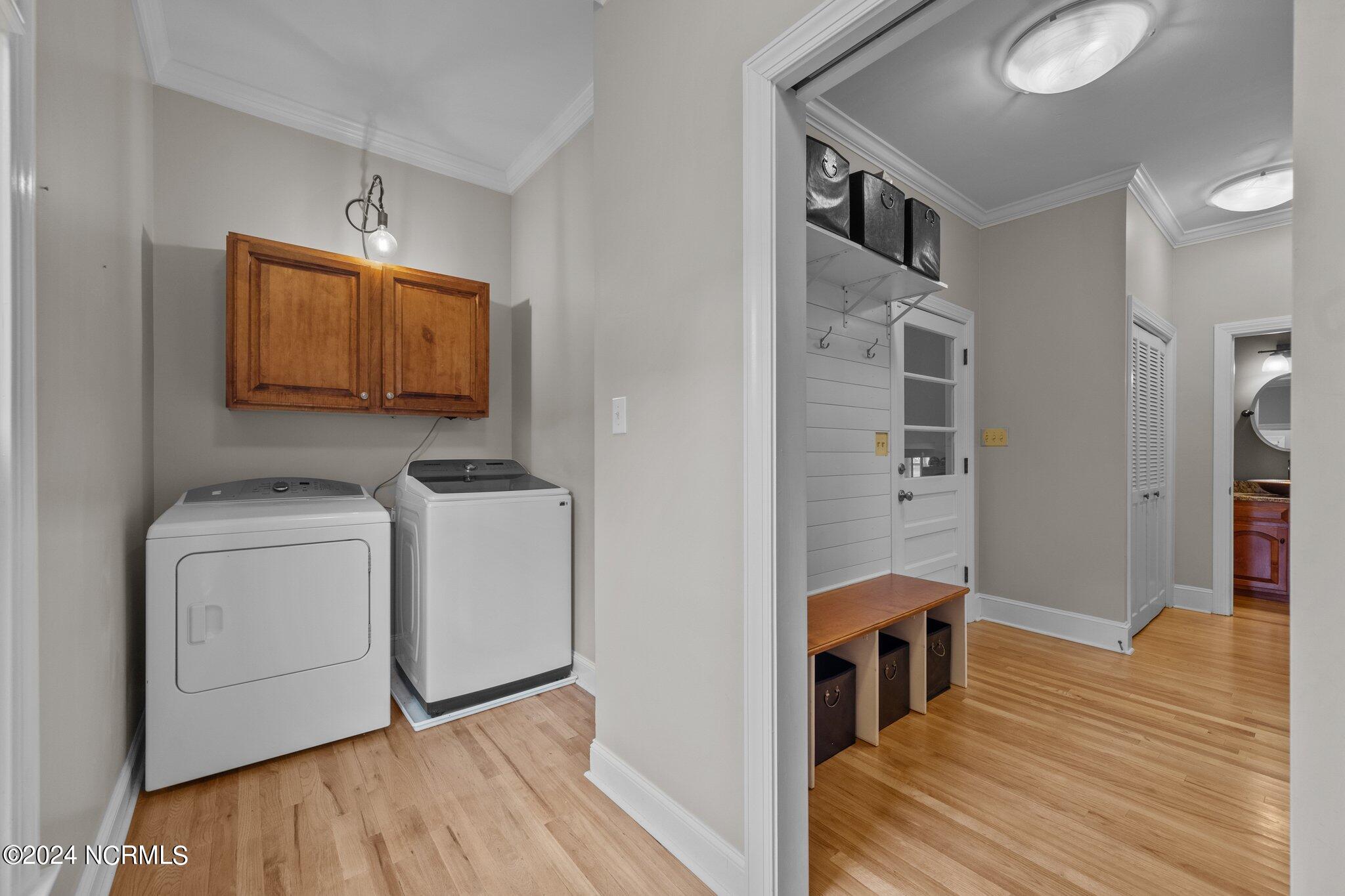 100528351 | Photo 11