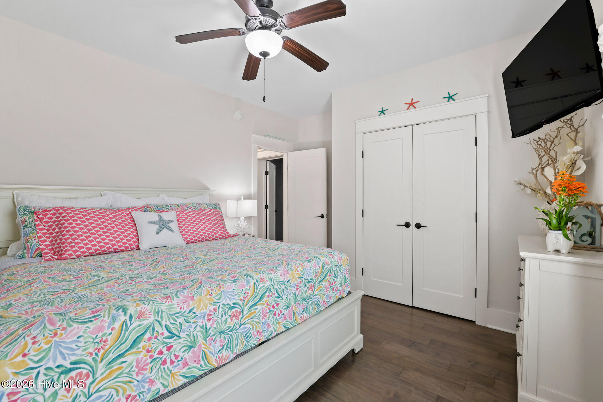 100567174 | Photo 31