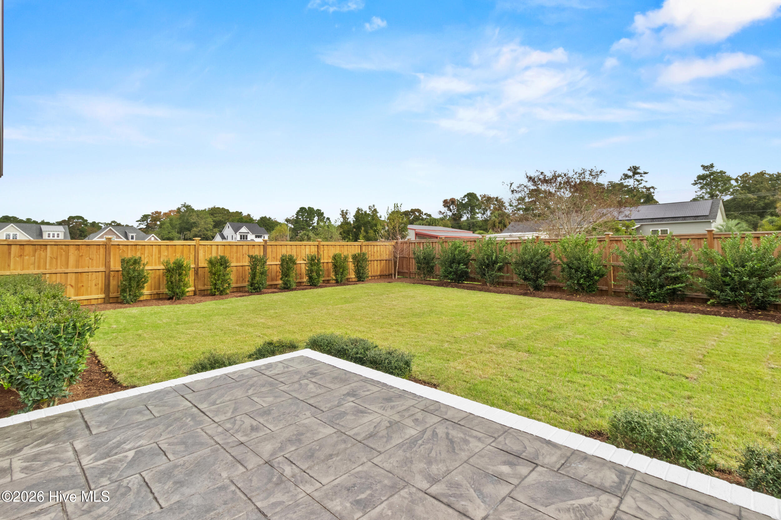 100568514 | Photo 46