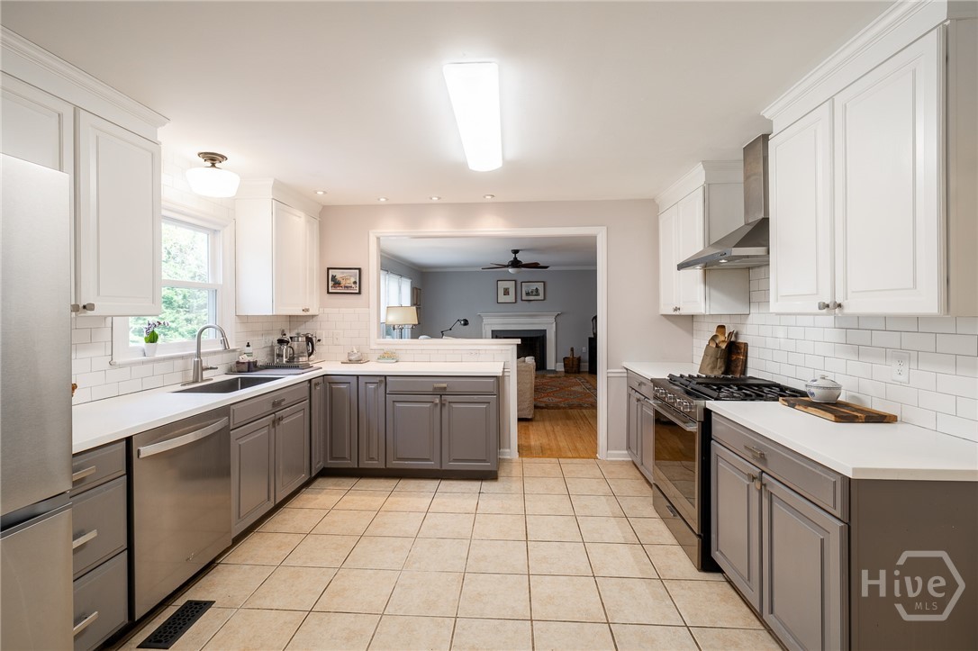 Kitchen to family room