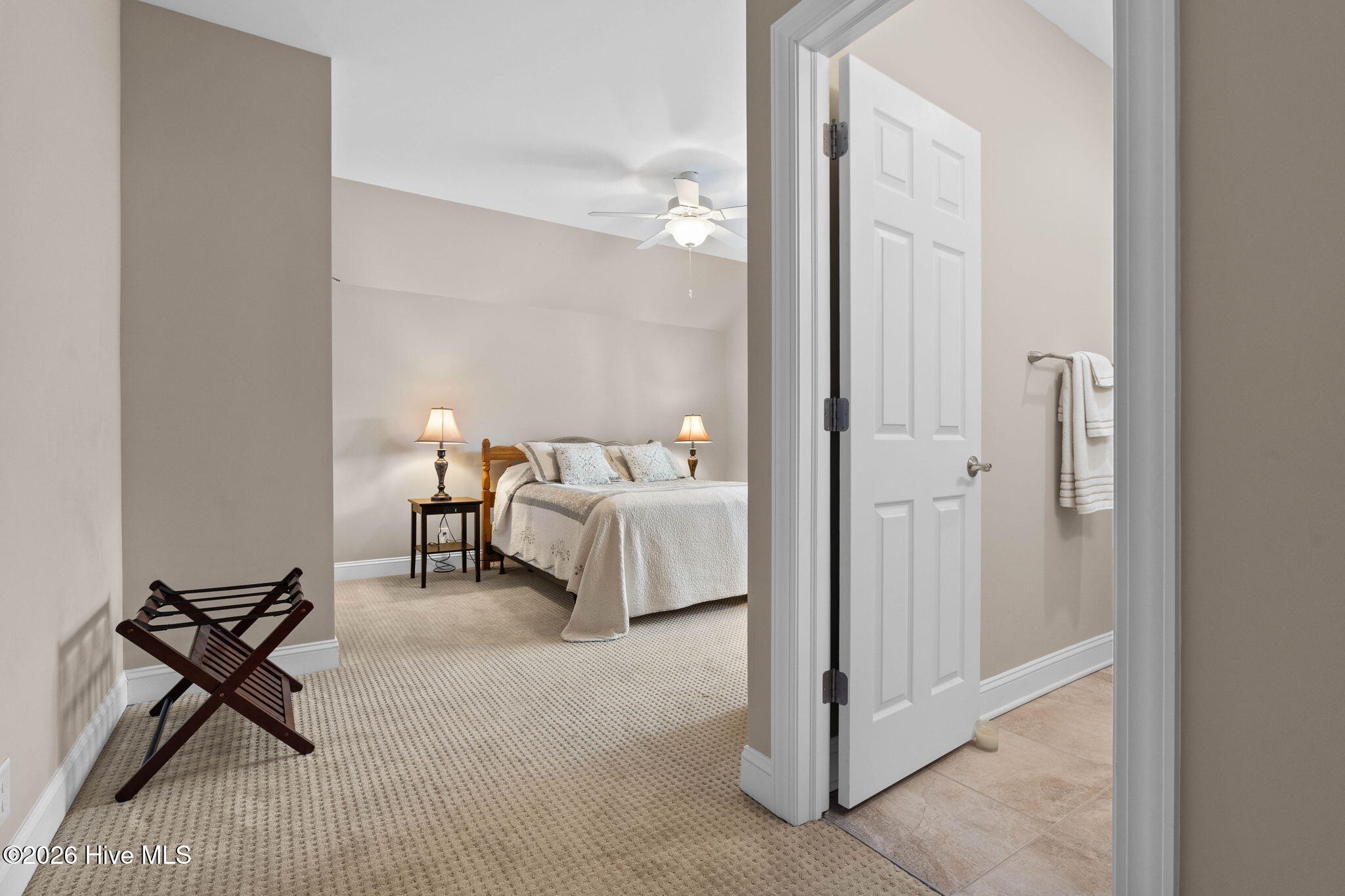 100553770 | Photo 37