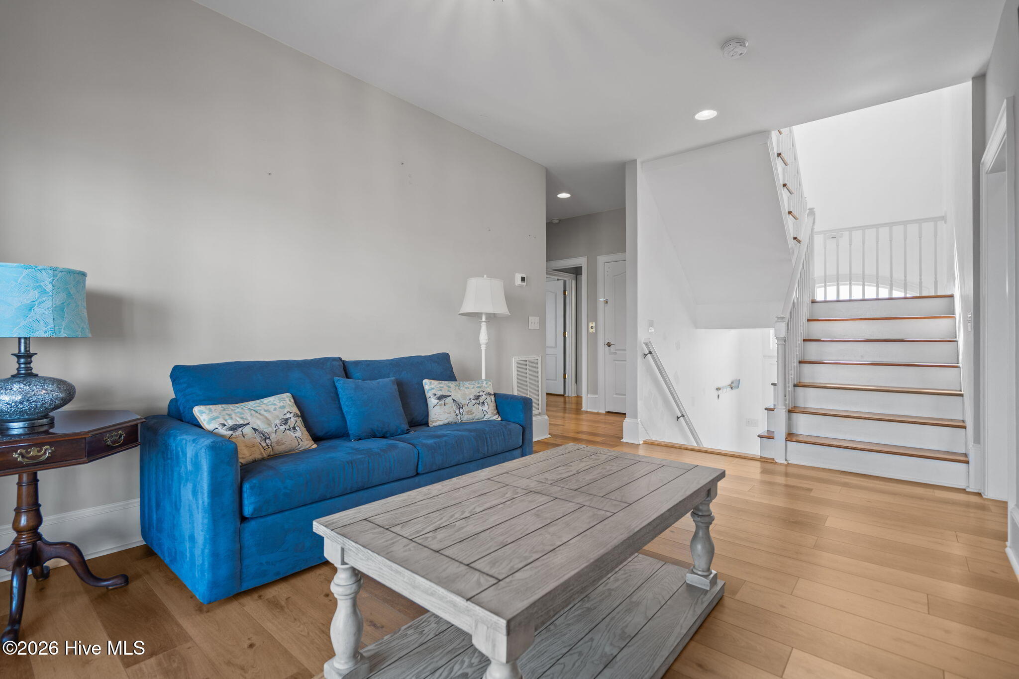 100564459 | Photo 14