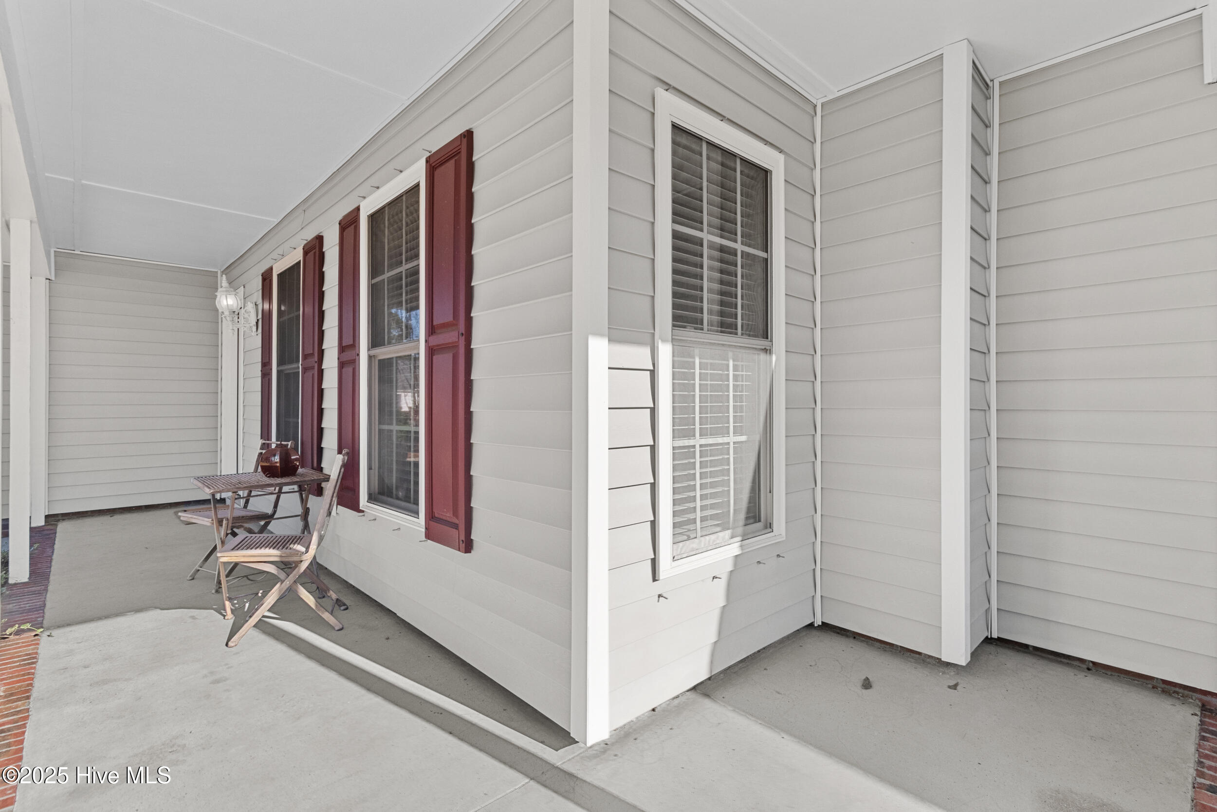 100541040 | Photo 43