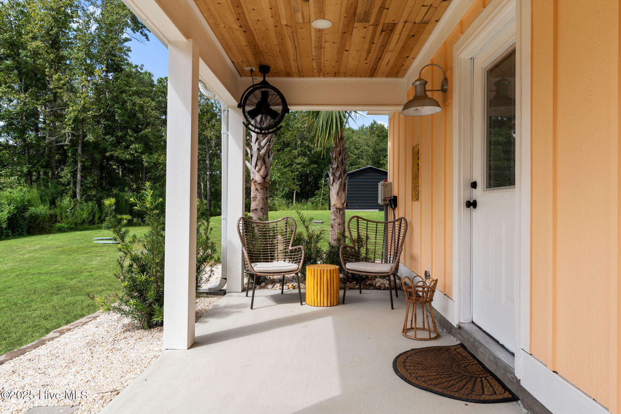 100537290 | Photo 29