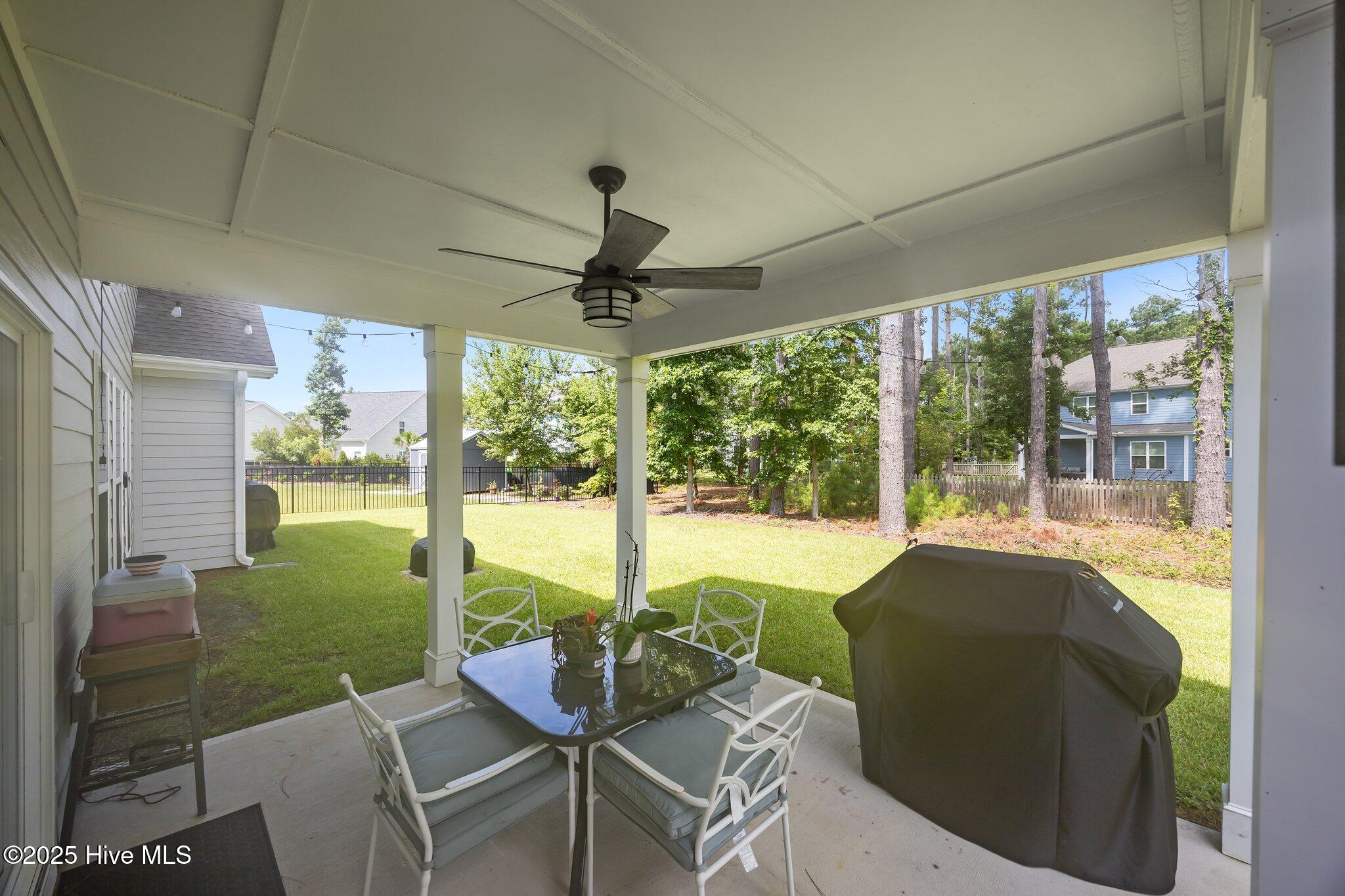 100518510 | Photo 43