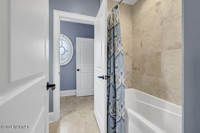 100543138 | Photo 37