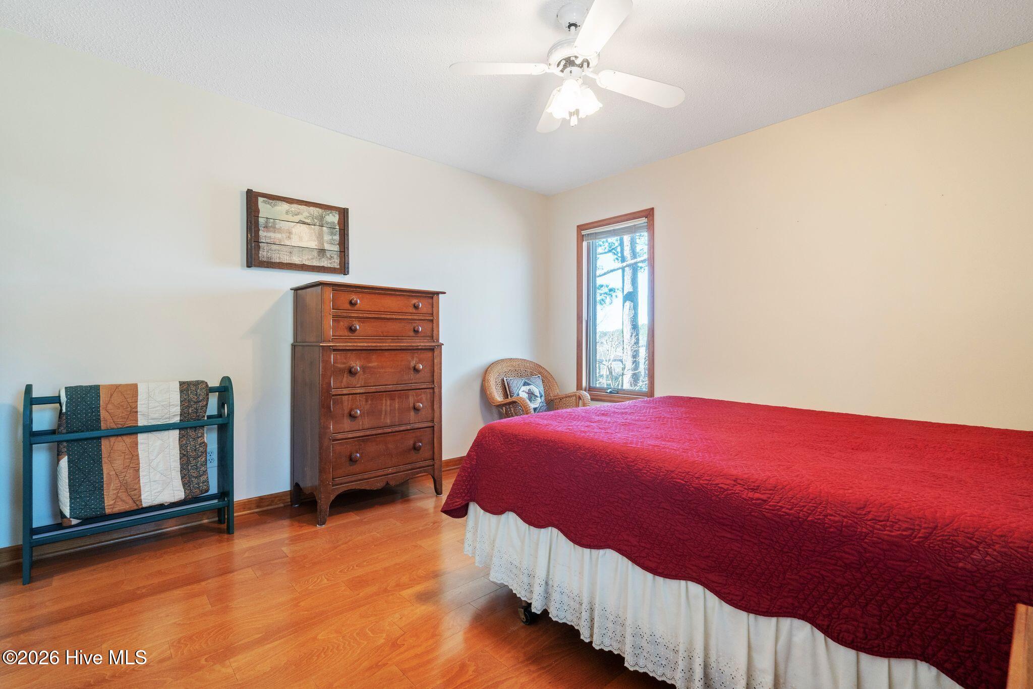 100552539 | Photo 30