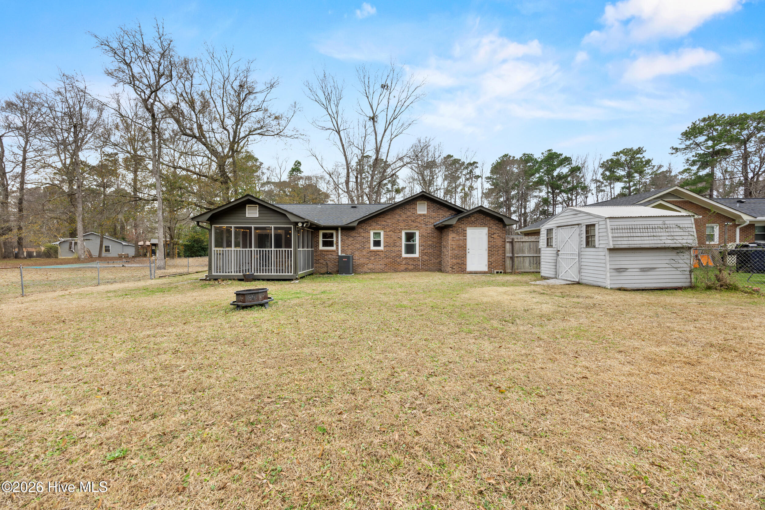 100557502 | Photo 26