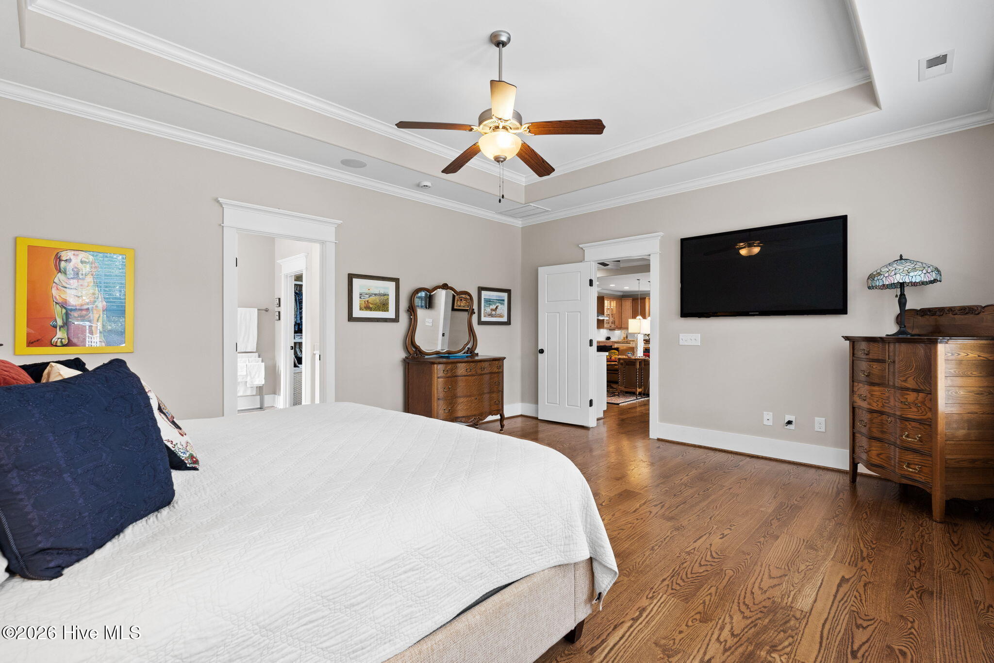 100566382 | Photo 26