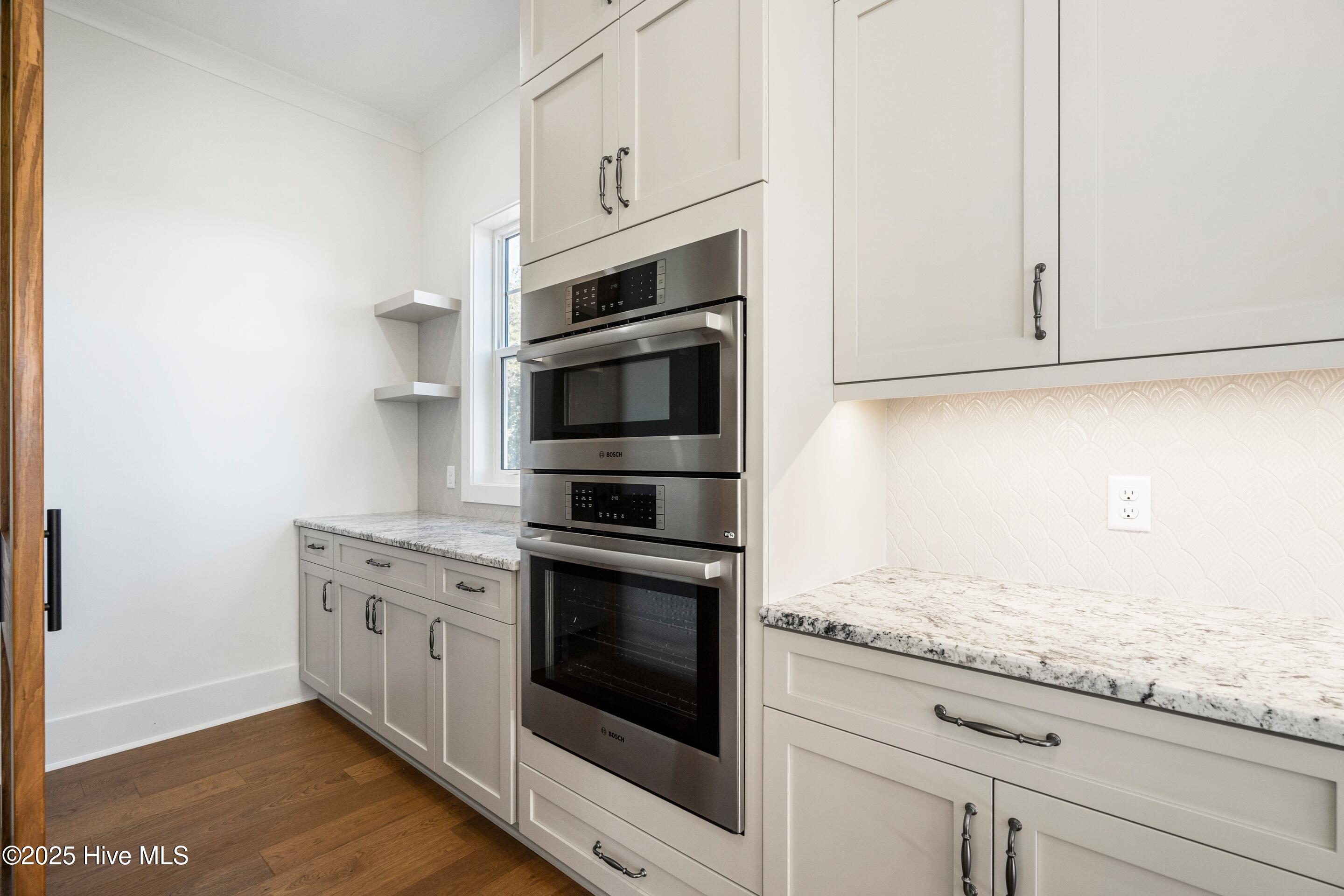 100545730 | Photo 45