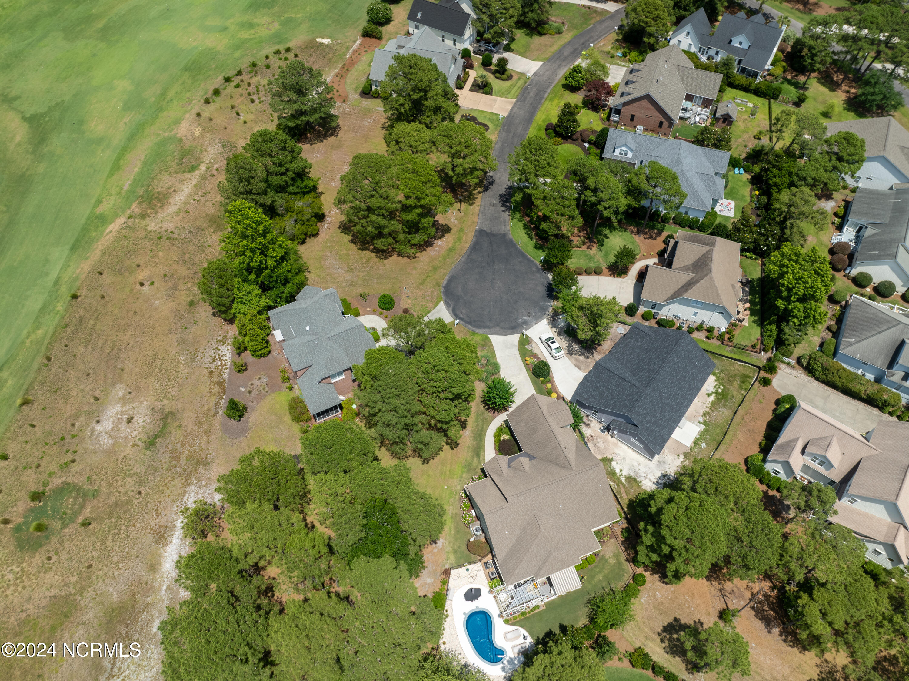 100460778 | Photo 28