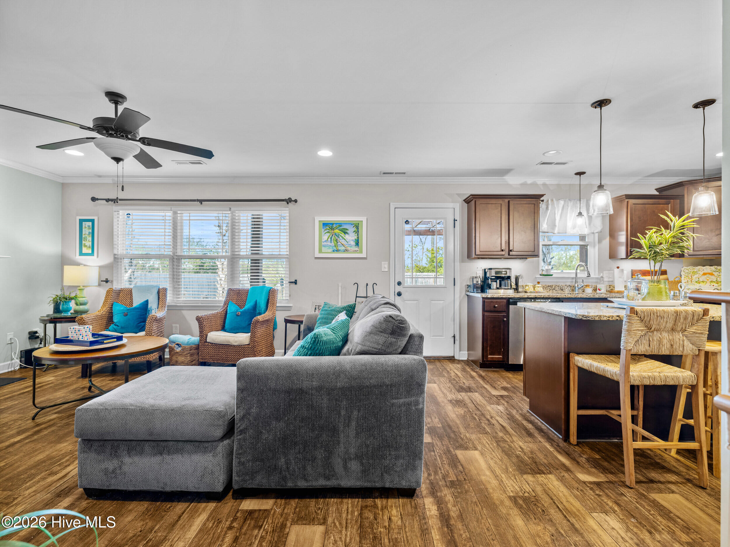 100559159 | Photo 13