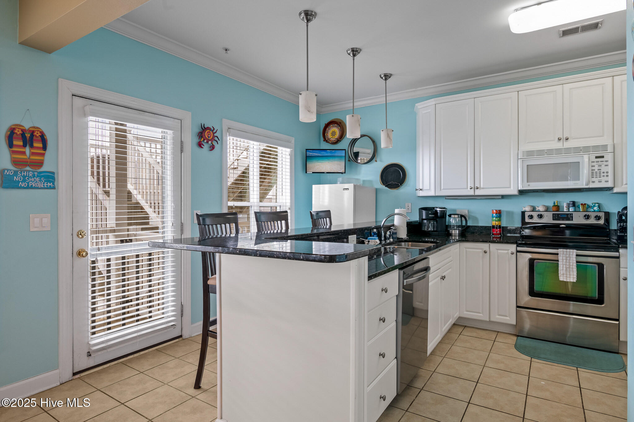 100492217 | Photo 14