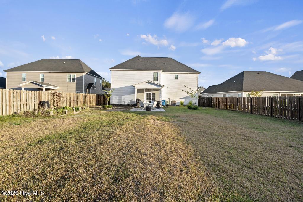 100565608 | Photo 44