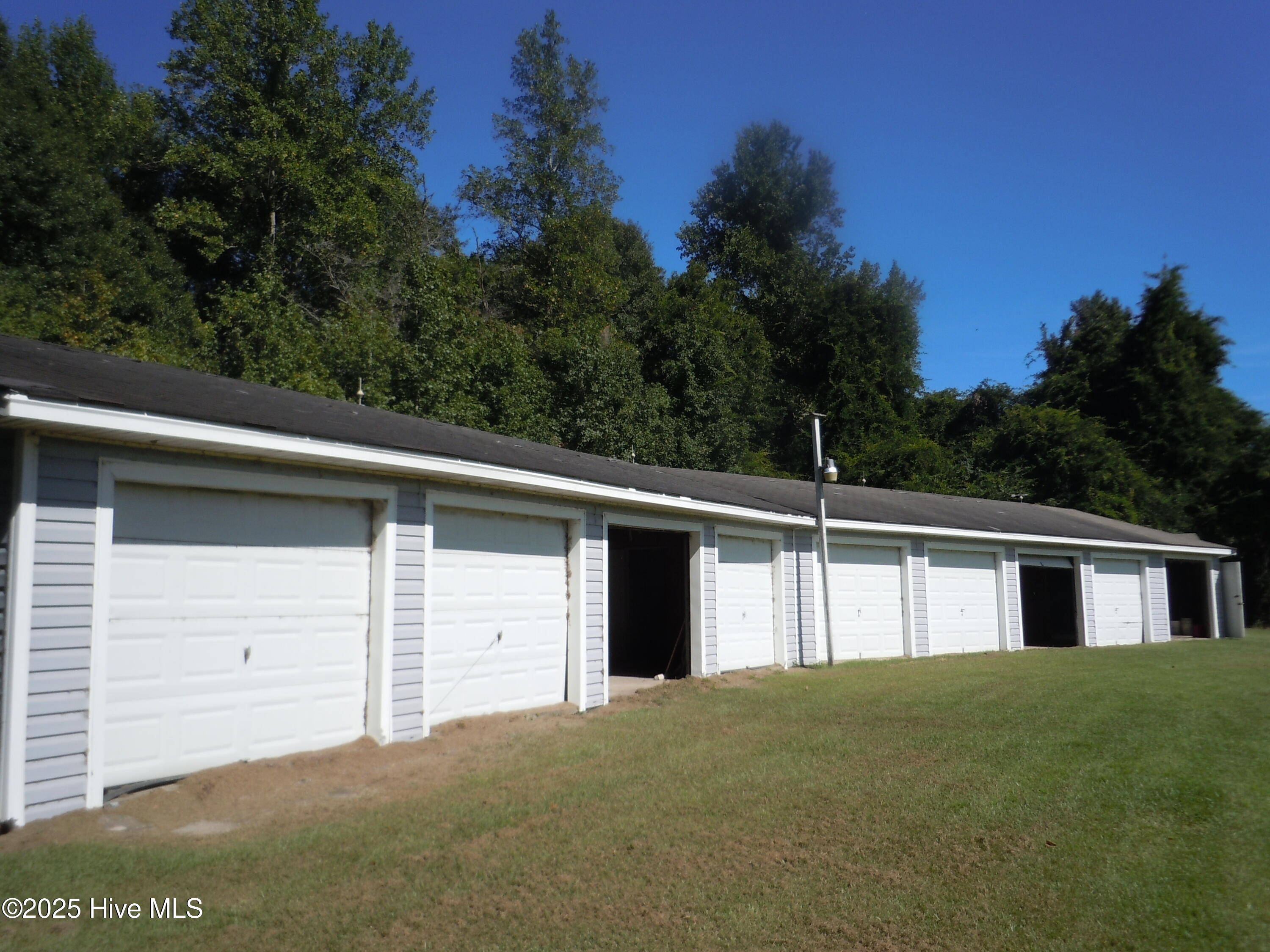 100528671 | Photo 57