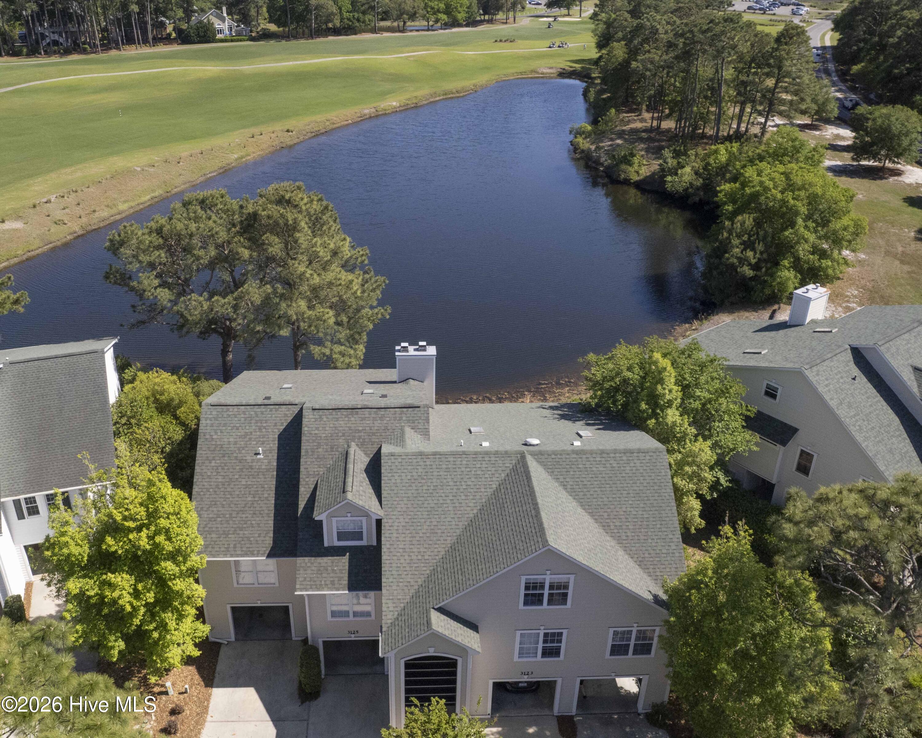 100563041 | Photo 56