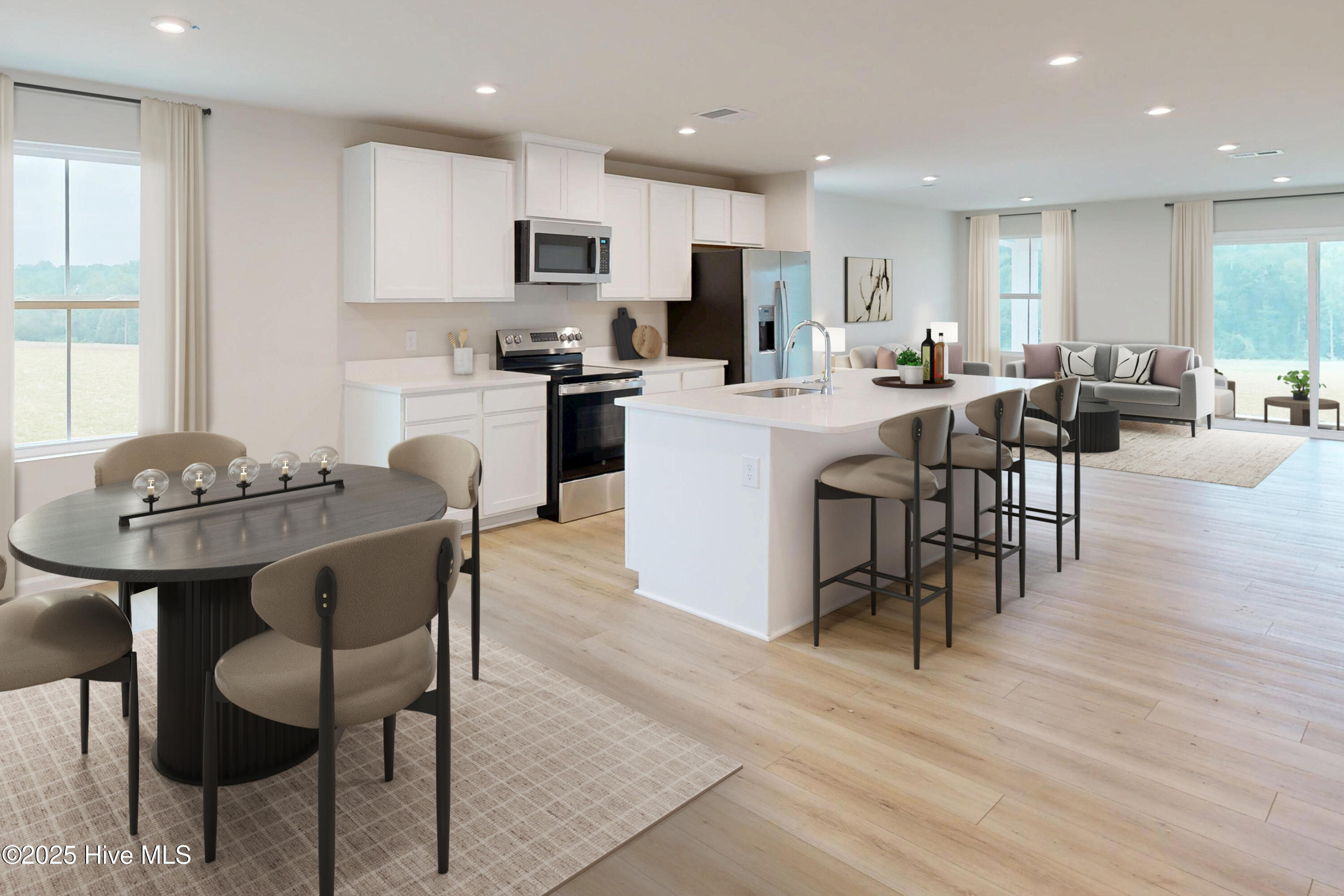 100562537 | Photo 13