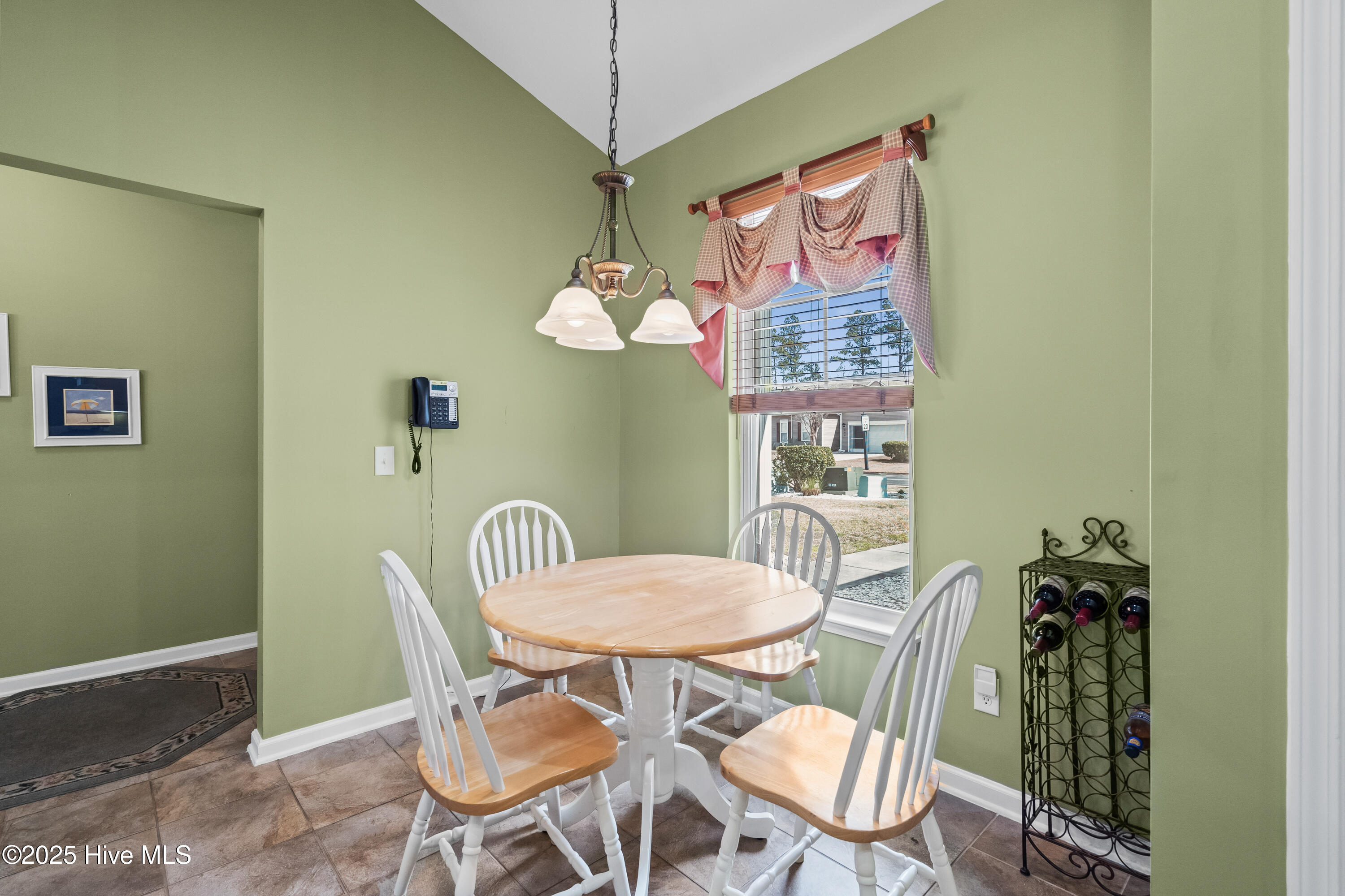 100493950 | Photo 10