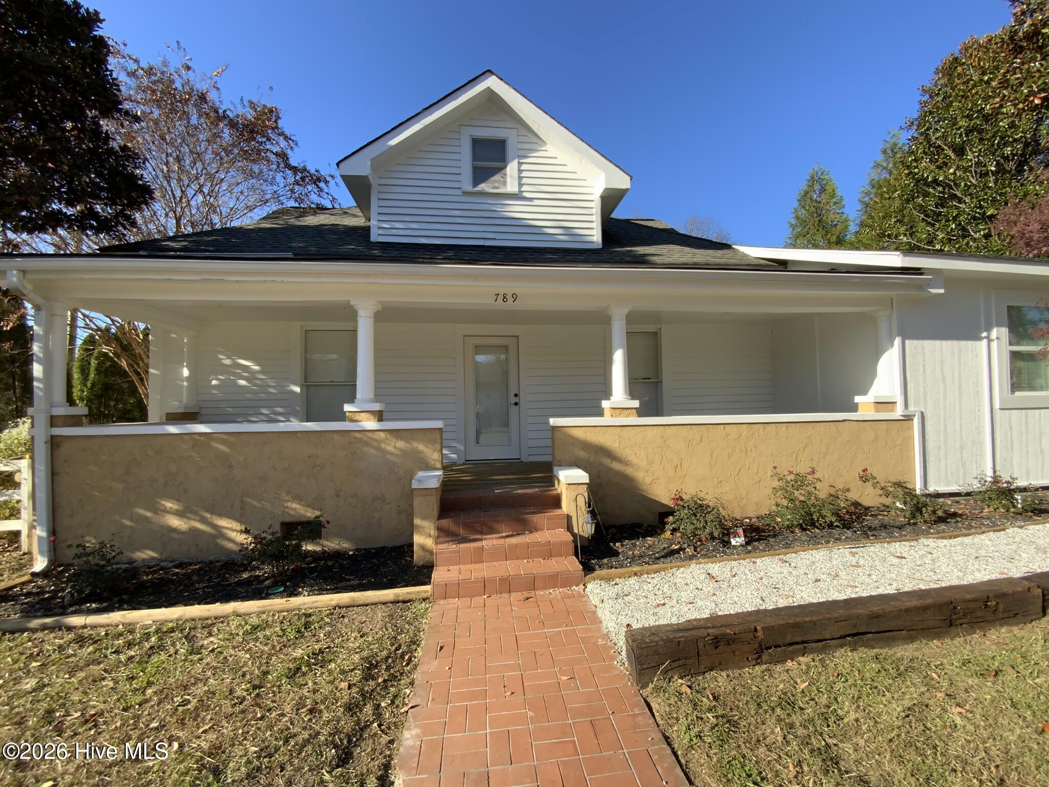 Listing Photo 100594393