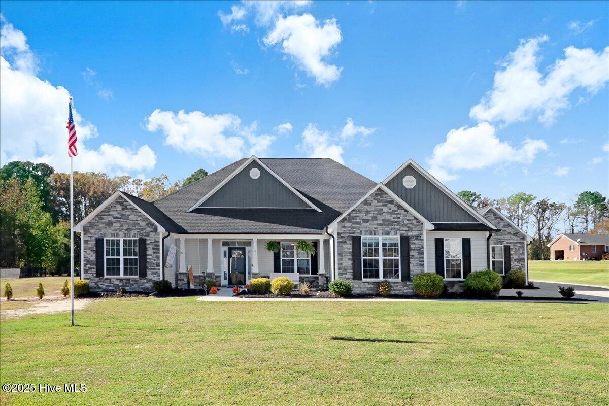 Homes for sale in Pikeville, NC | 101 Jeter Dr, Pikeville, NC 27863 | MLS# 100537747