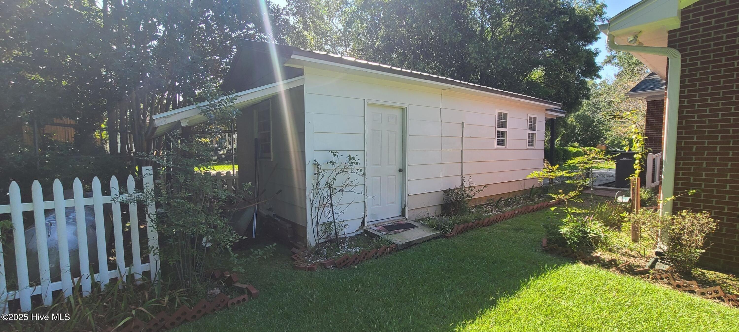 Homes for sale in Bladenboro, NC | 214 E Bladen St, Bladenboro, NC 28320 | MLS# 100530424