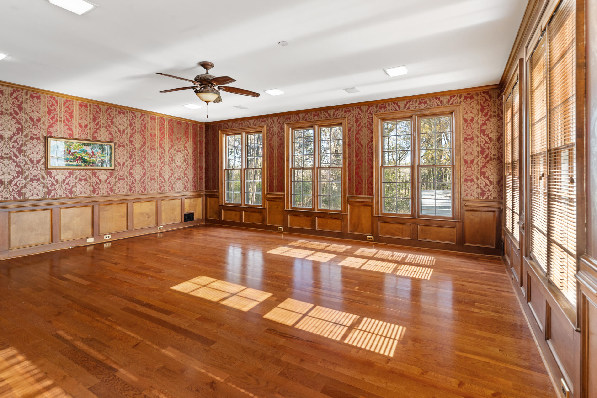 2025-03-26-134_brinson_rd-em-21