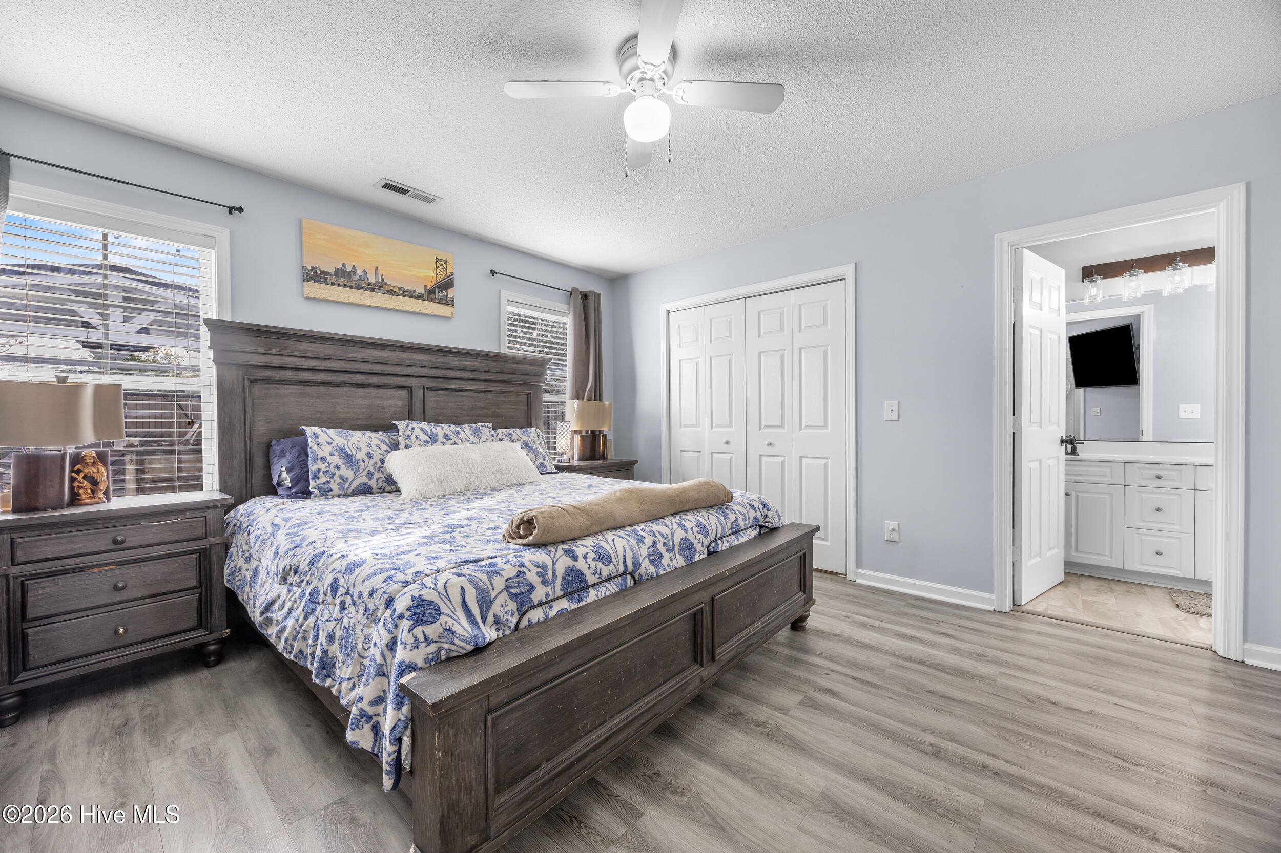 100553146 | Photo 15