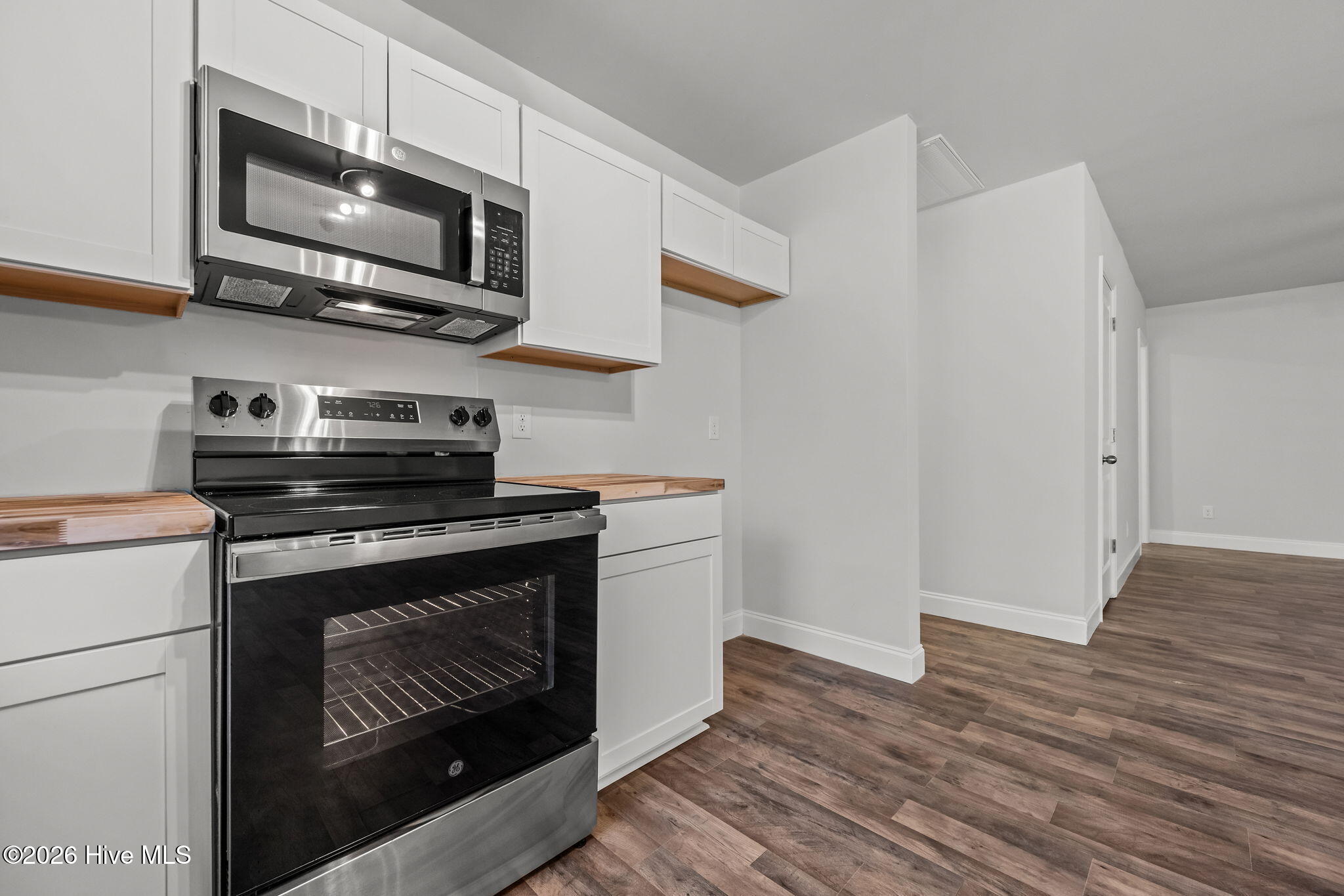 100505394 | Photo 17