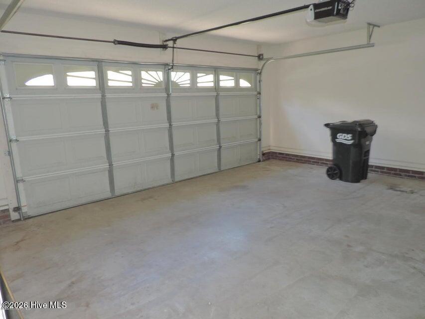 Exterior photo of 105 Monterey Circle, New Bern, NC 28562. MLS: 100593931