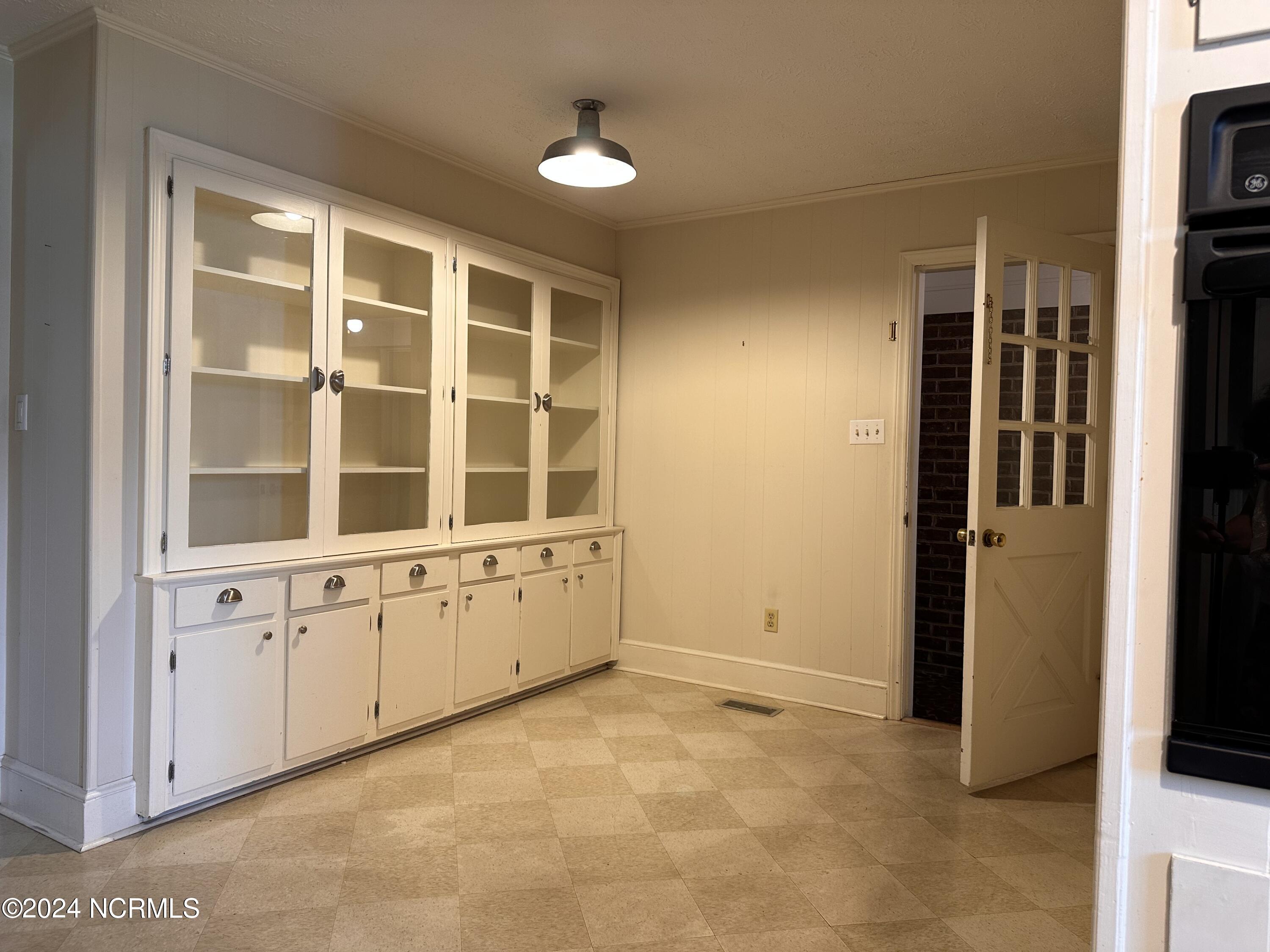 100466276 | Photo 22