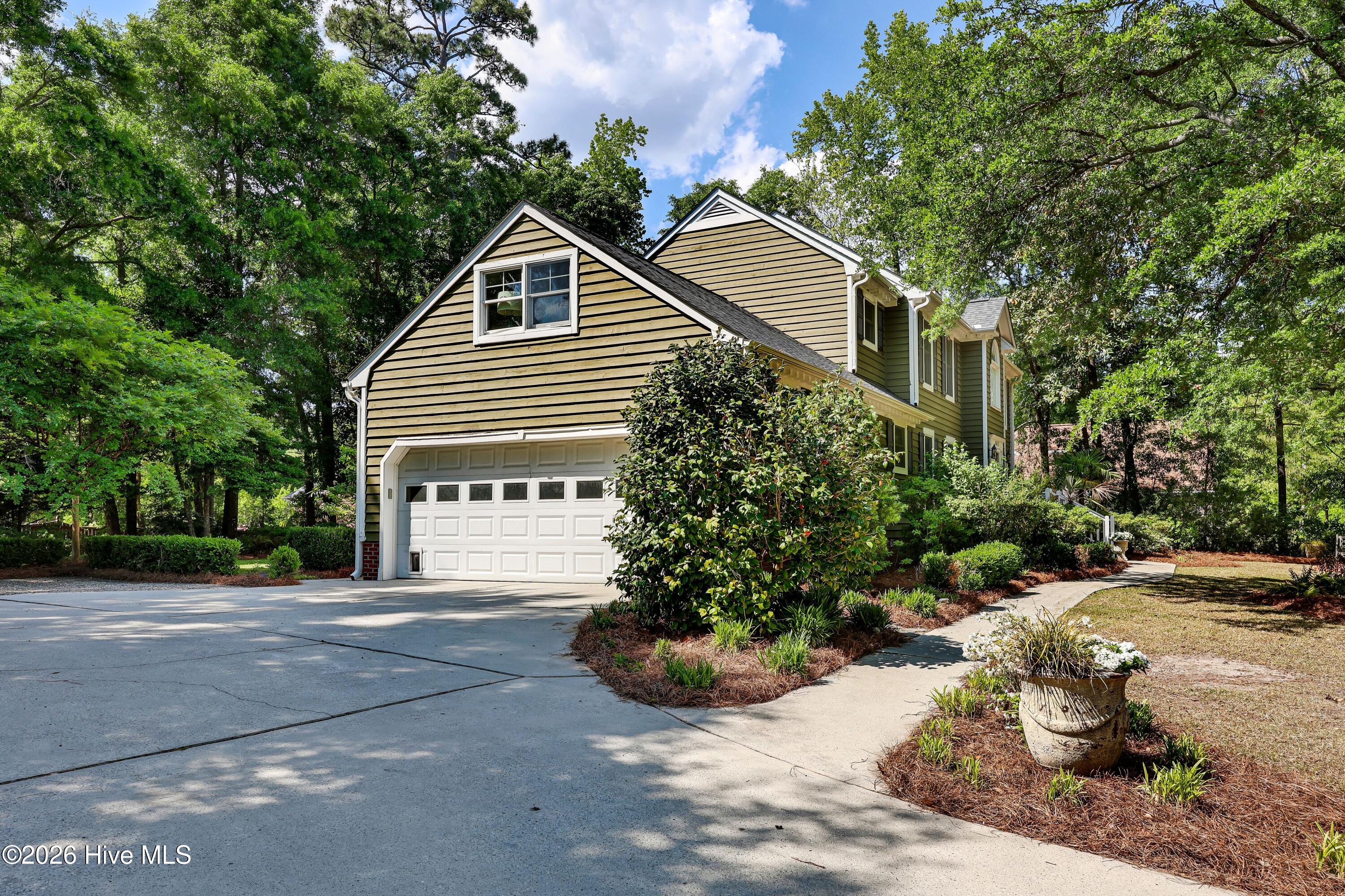 100569392 | Photo 48