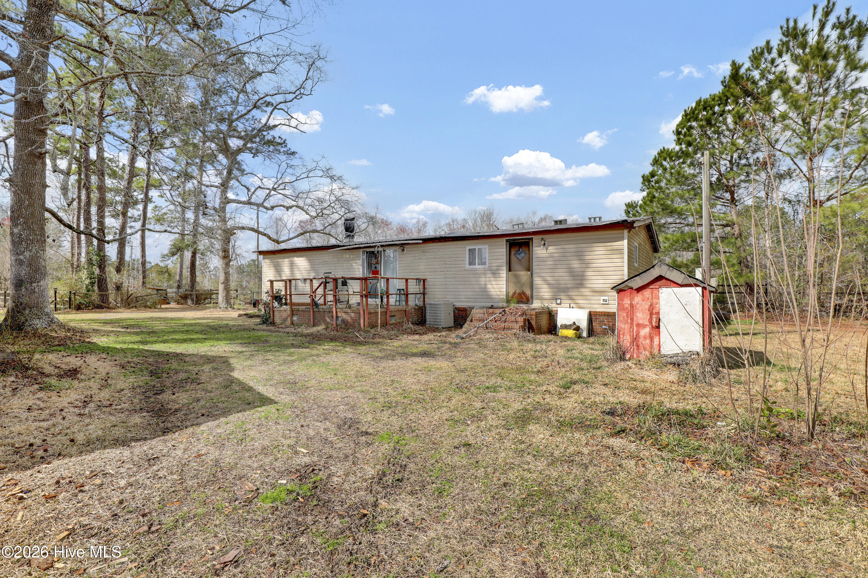 100560637 | Photo 14