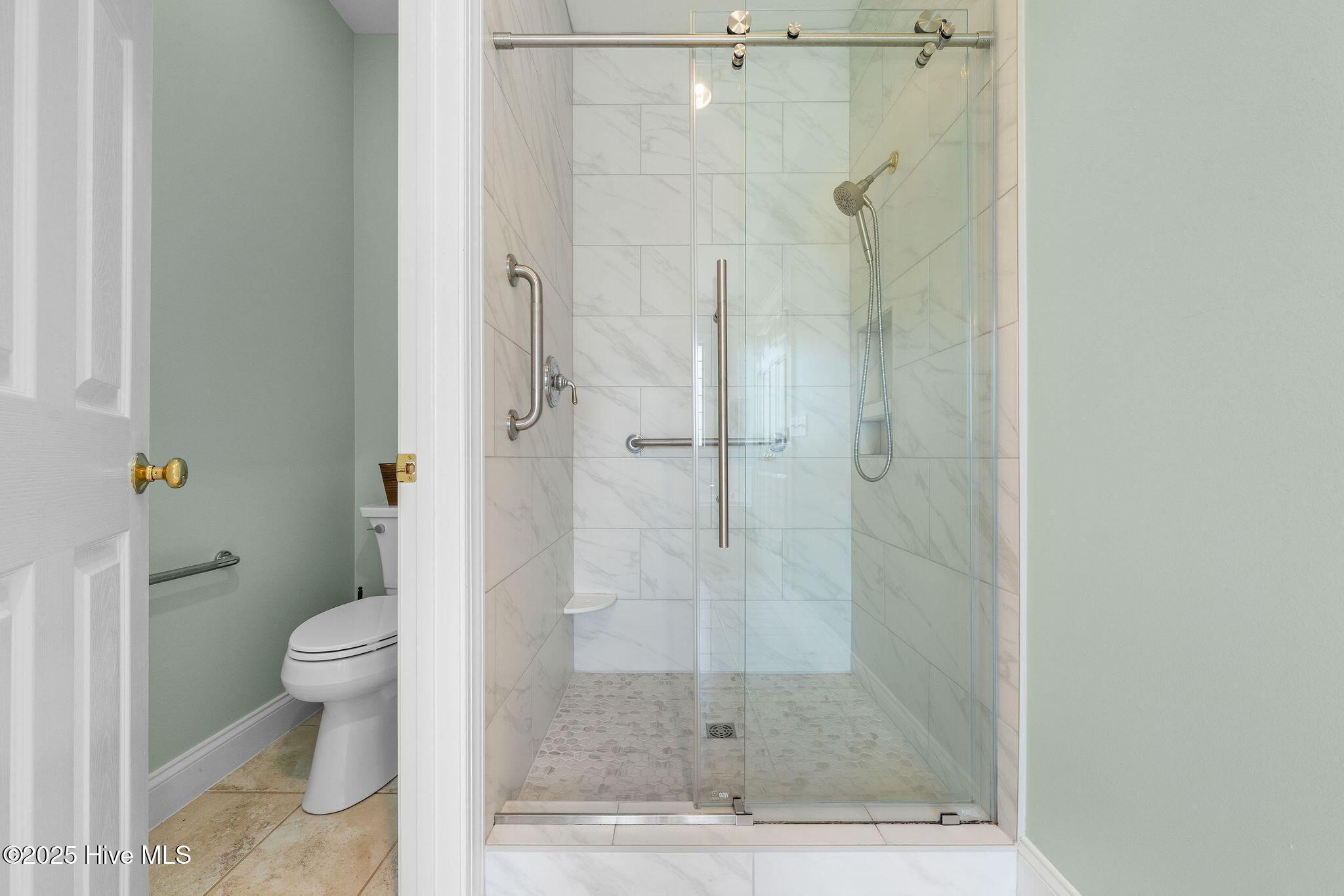 100524928 | Photo 27