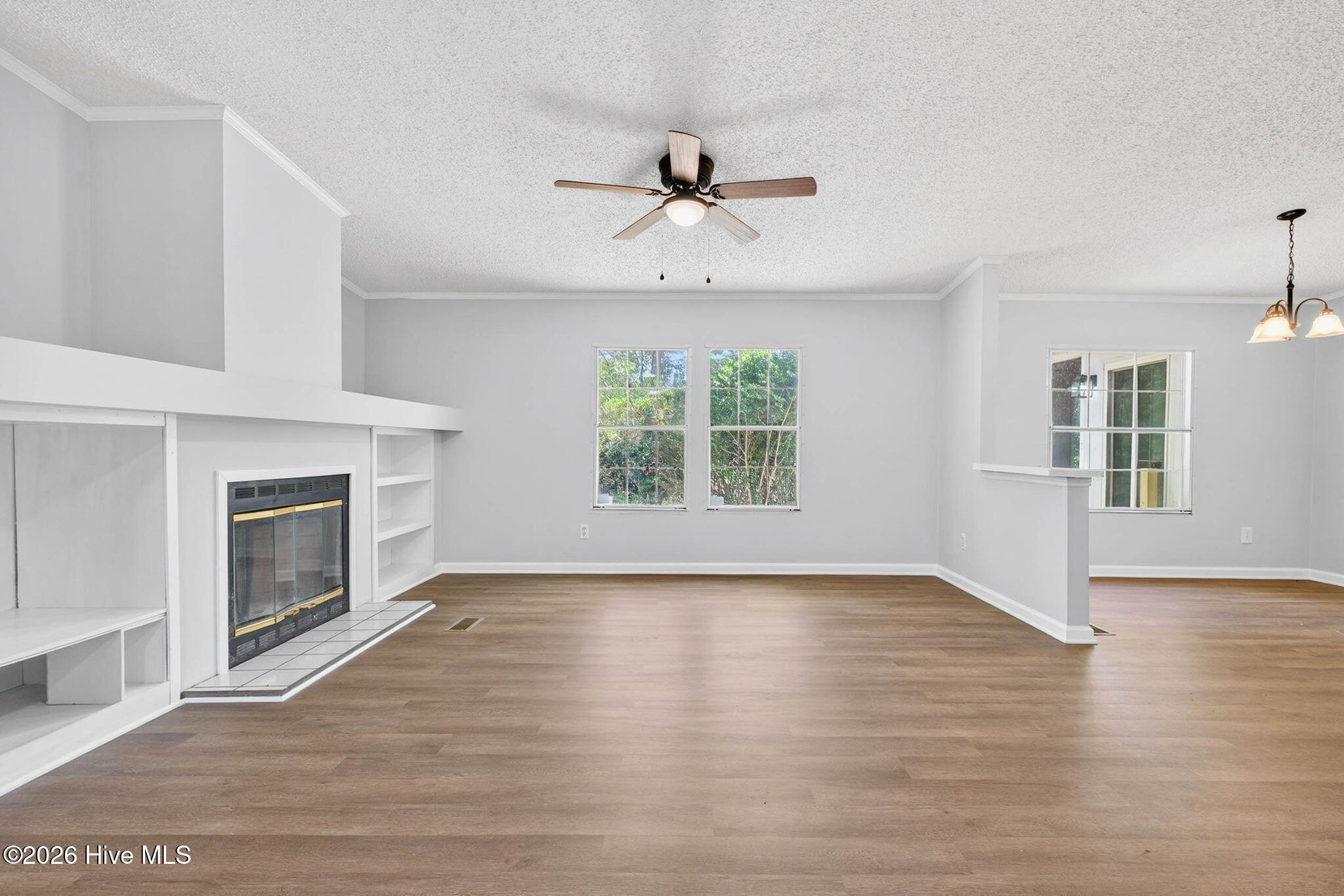 100565038 | Photo 15