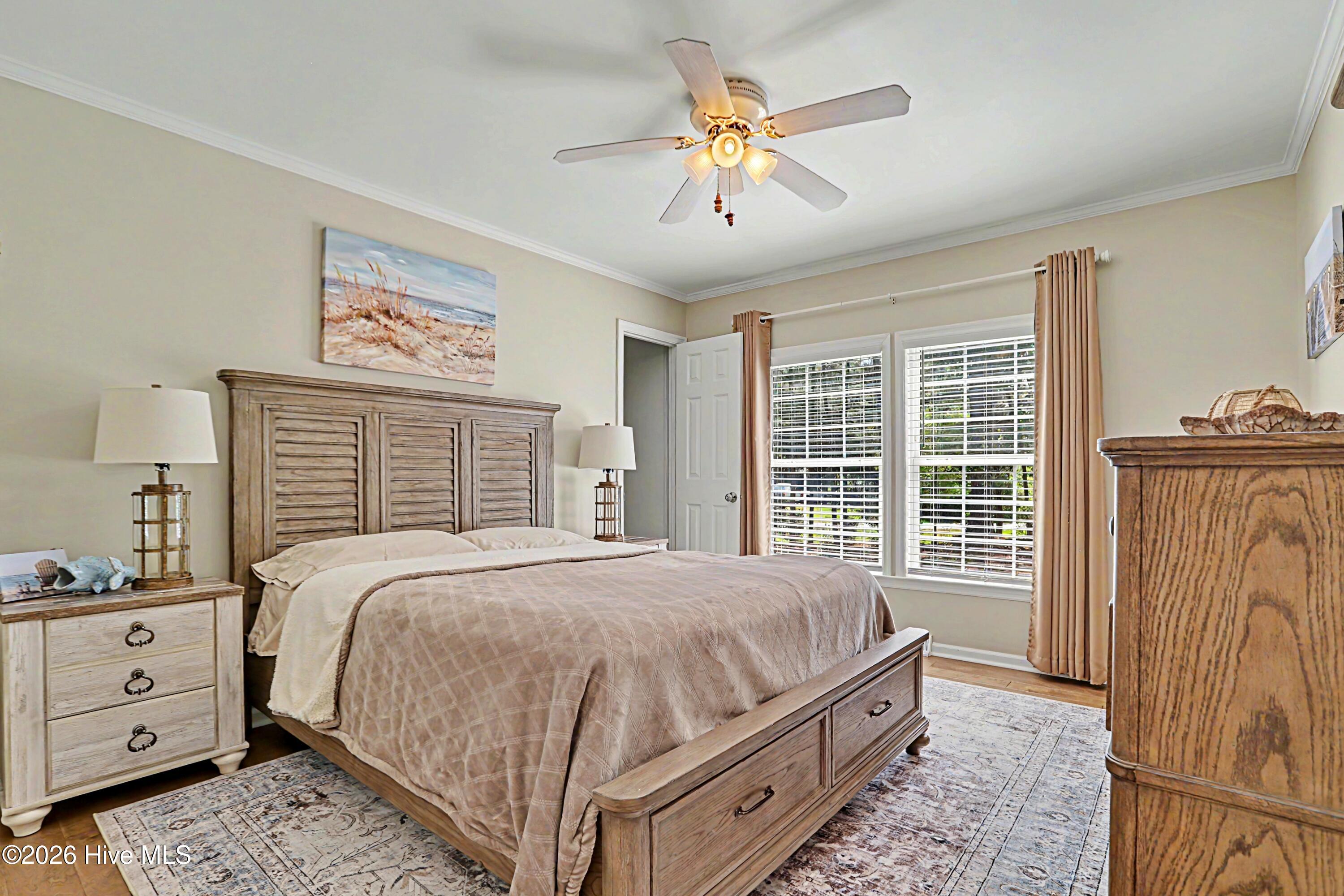 100570246 | Photo 18