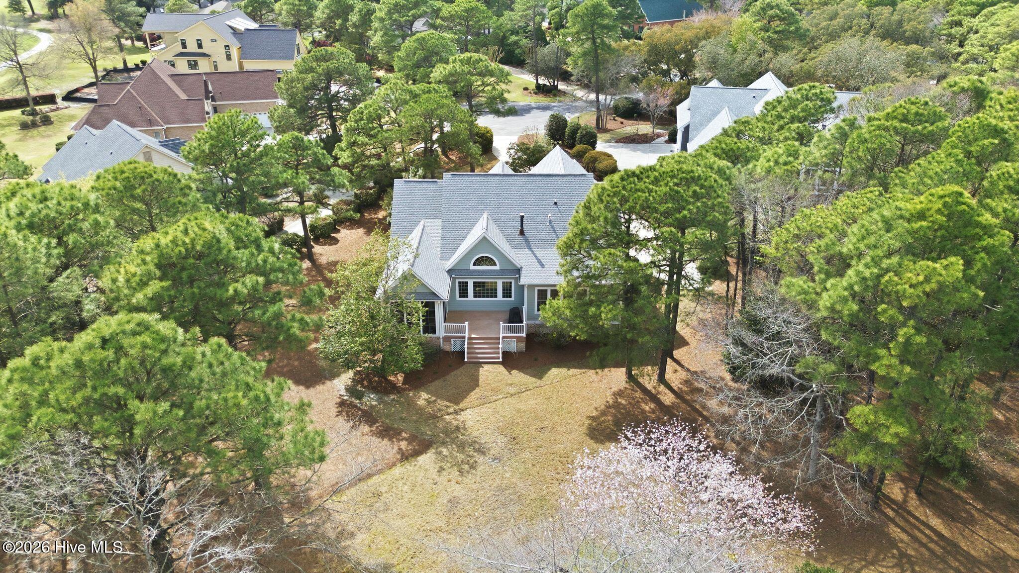 100564231 | Photo 75