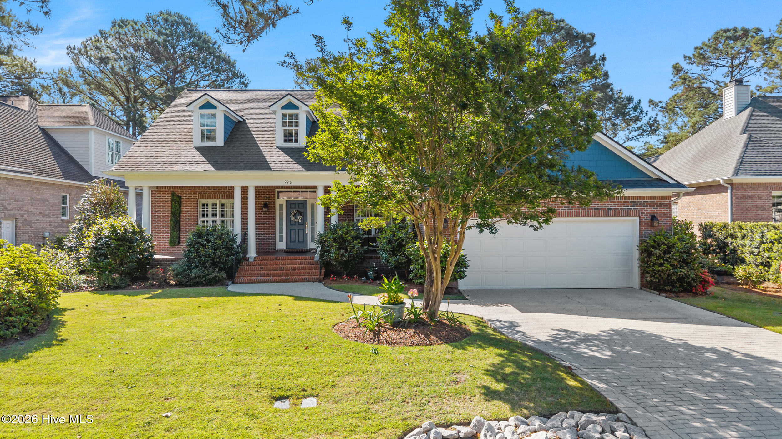 100569489 | Photo 50