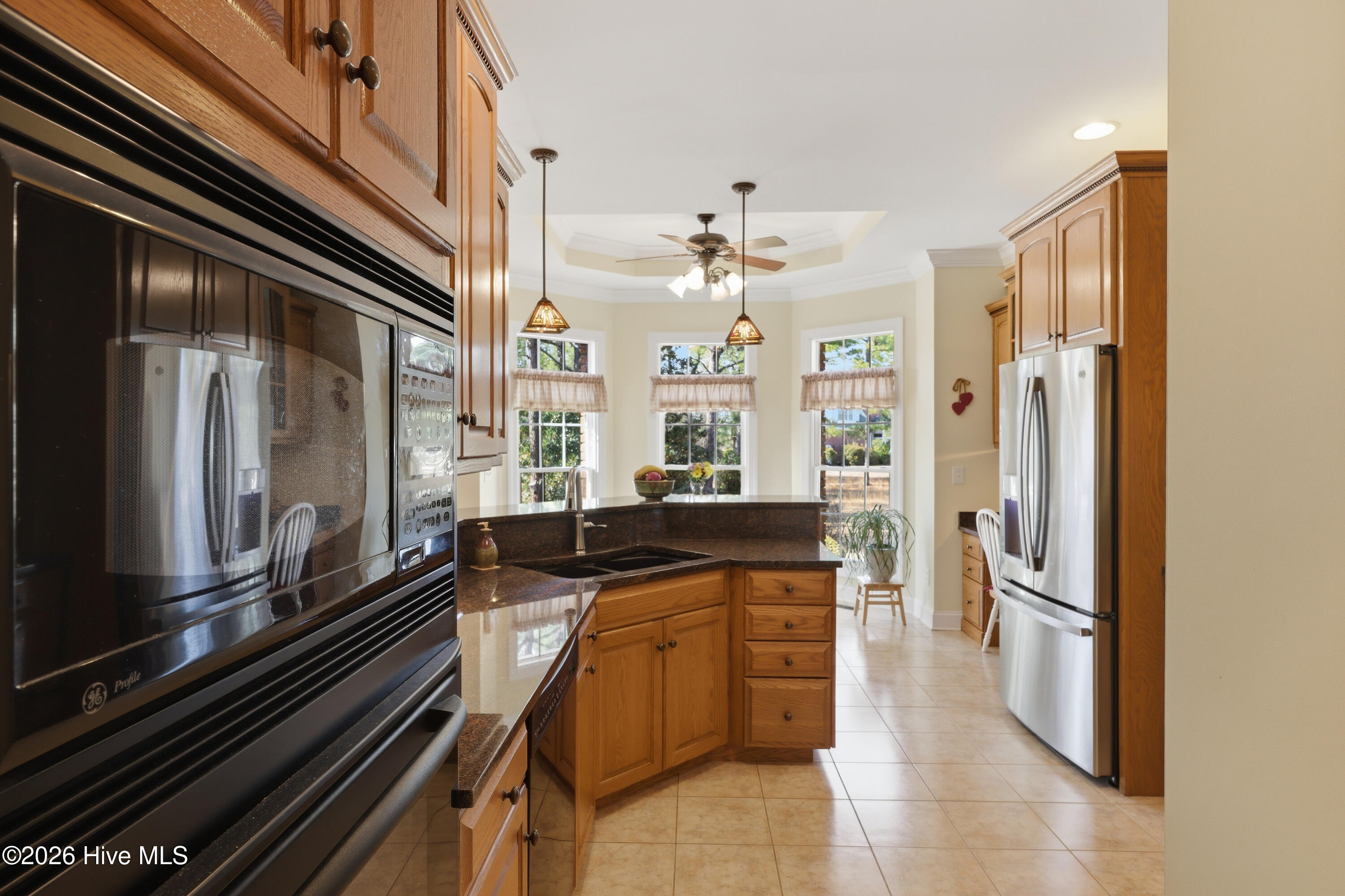 100558139 | Photo 29